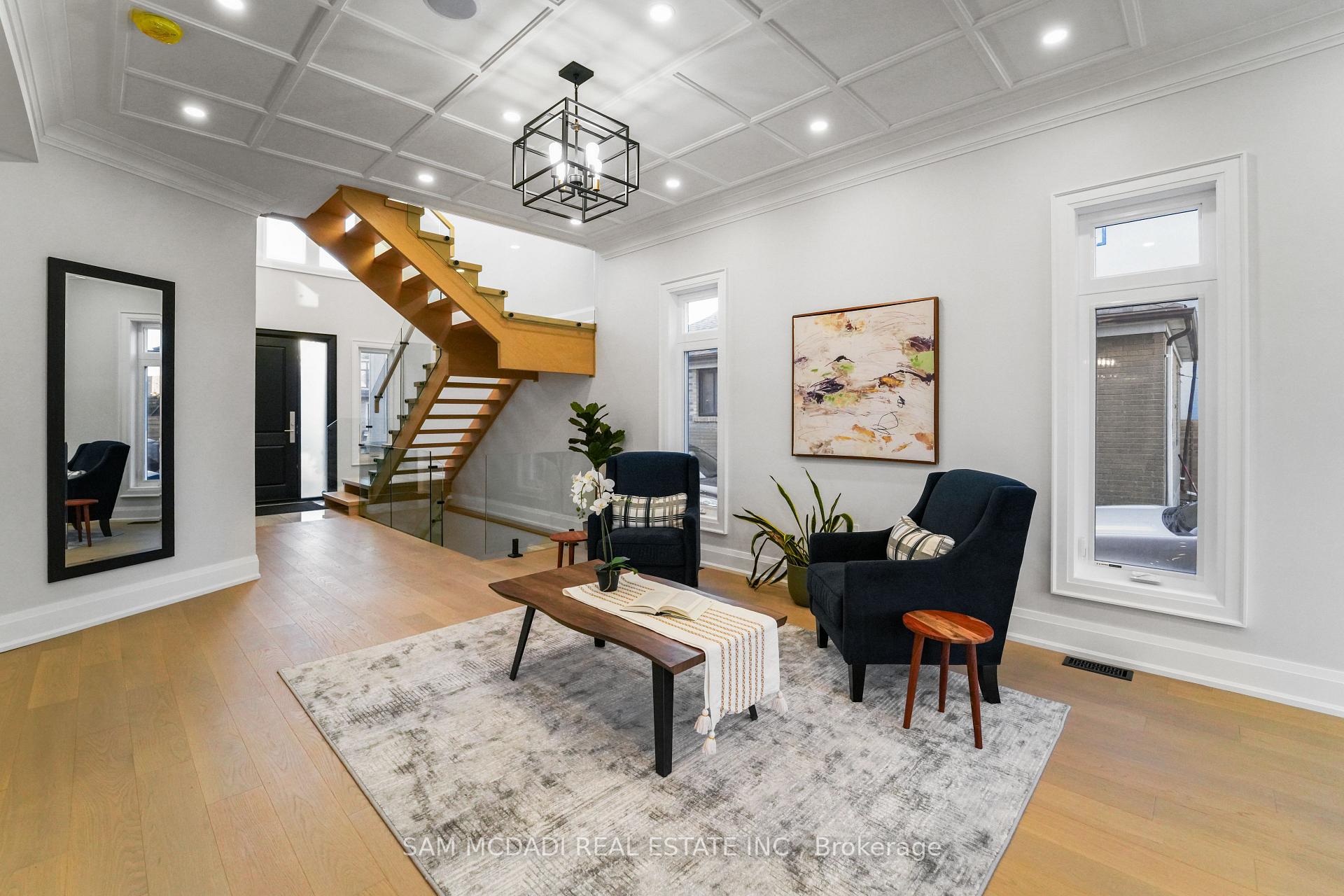 Photo 5 of 303 Delta Street, Etobicoke, Alderwood — HOMEH