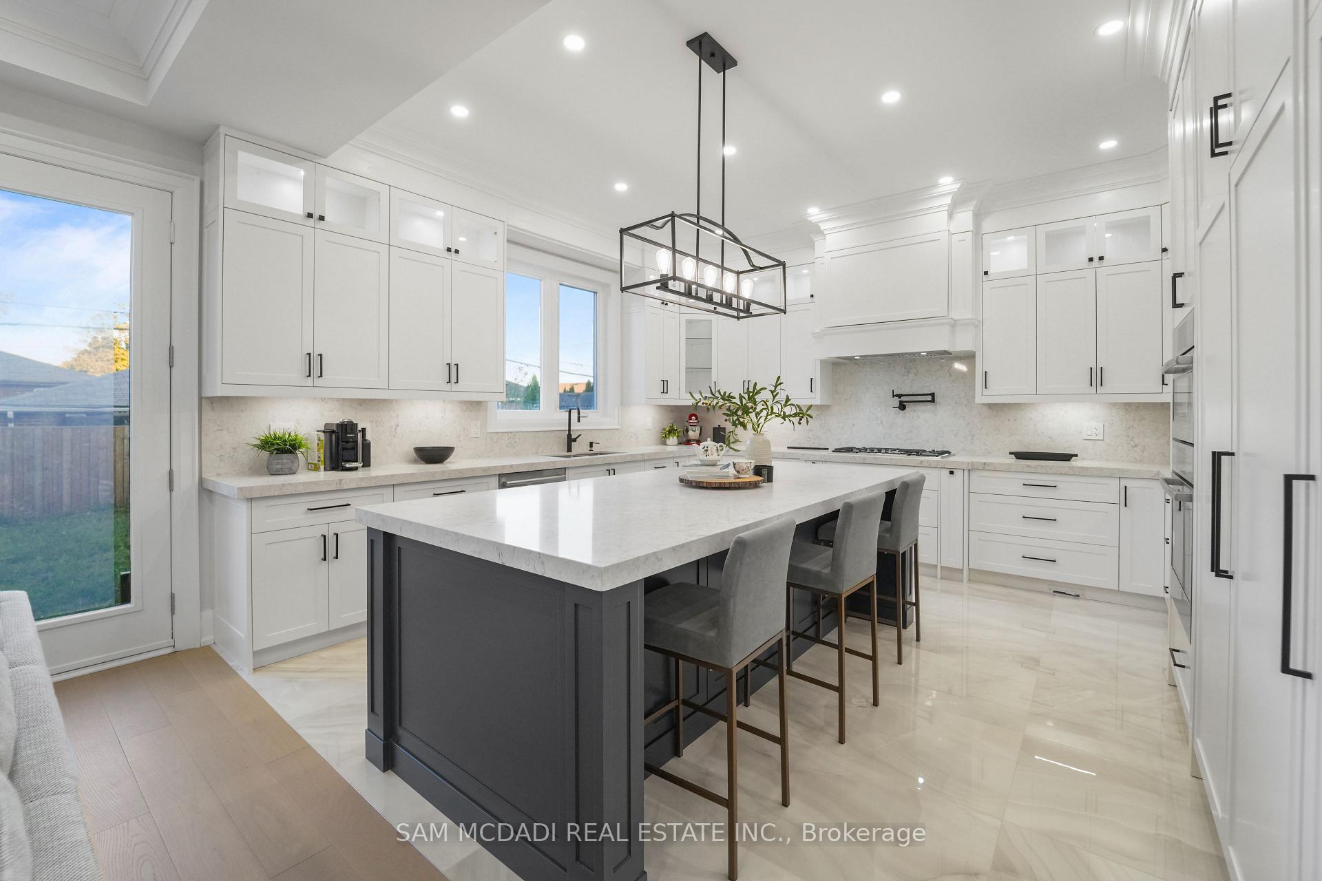 Photo 10 of 303 Delta Street, Etobicoke, Alderwood — HOMEH