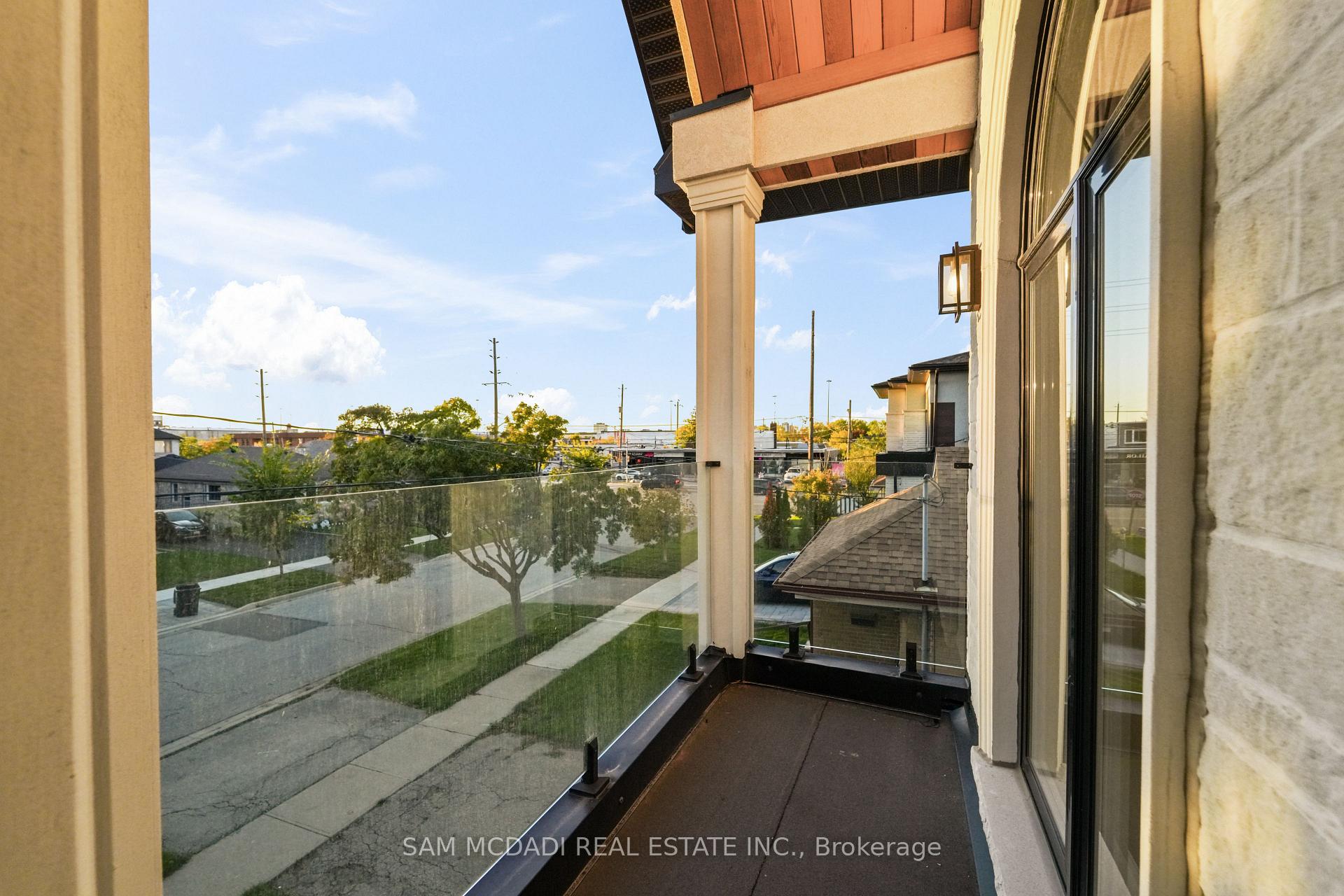Photo 23 of 303 Delta Street, Etobicoke, Alderwood — HOMEH