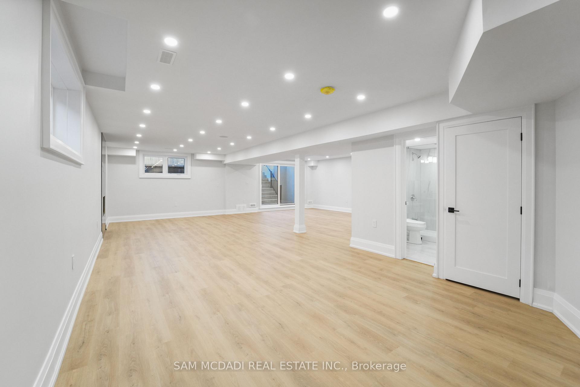 Photo 35 of 303 Delta Street, Etobicoke, Alderwood — HOMEH