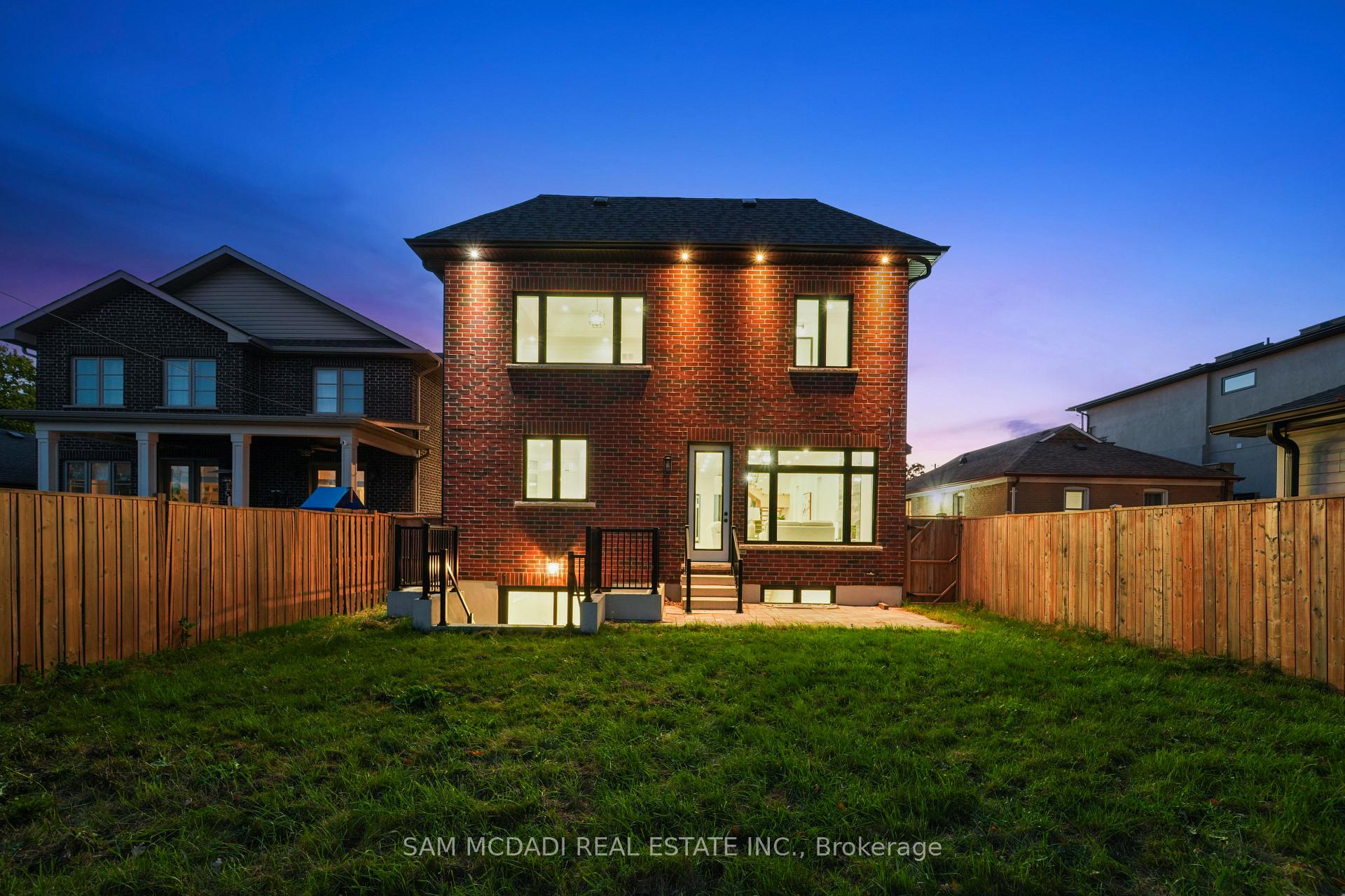 Photo 43 of 303 Delta Street, Etobicoke, Alderwood — HOMEH