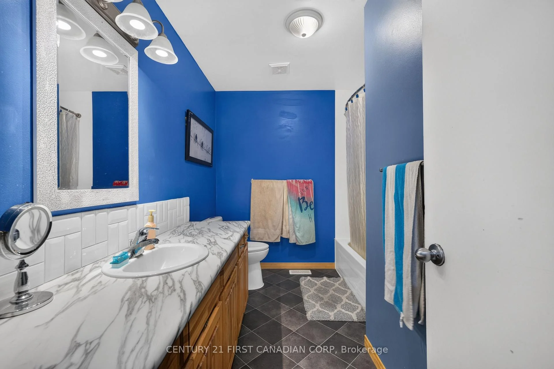 Photo 61 of 213 Fourth Street, West Elgin, Rodney — HOMEH