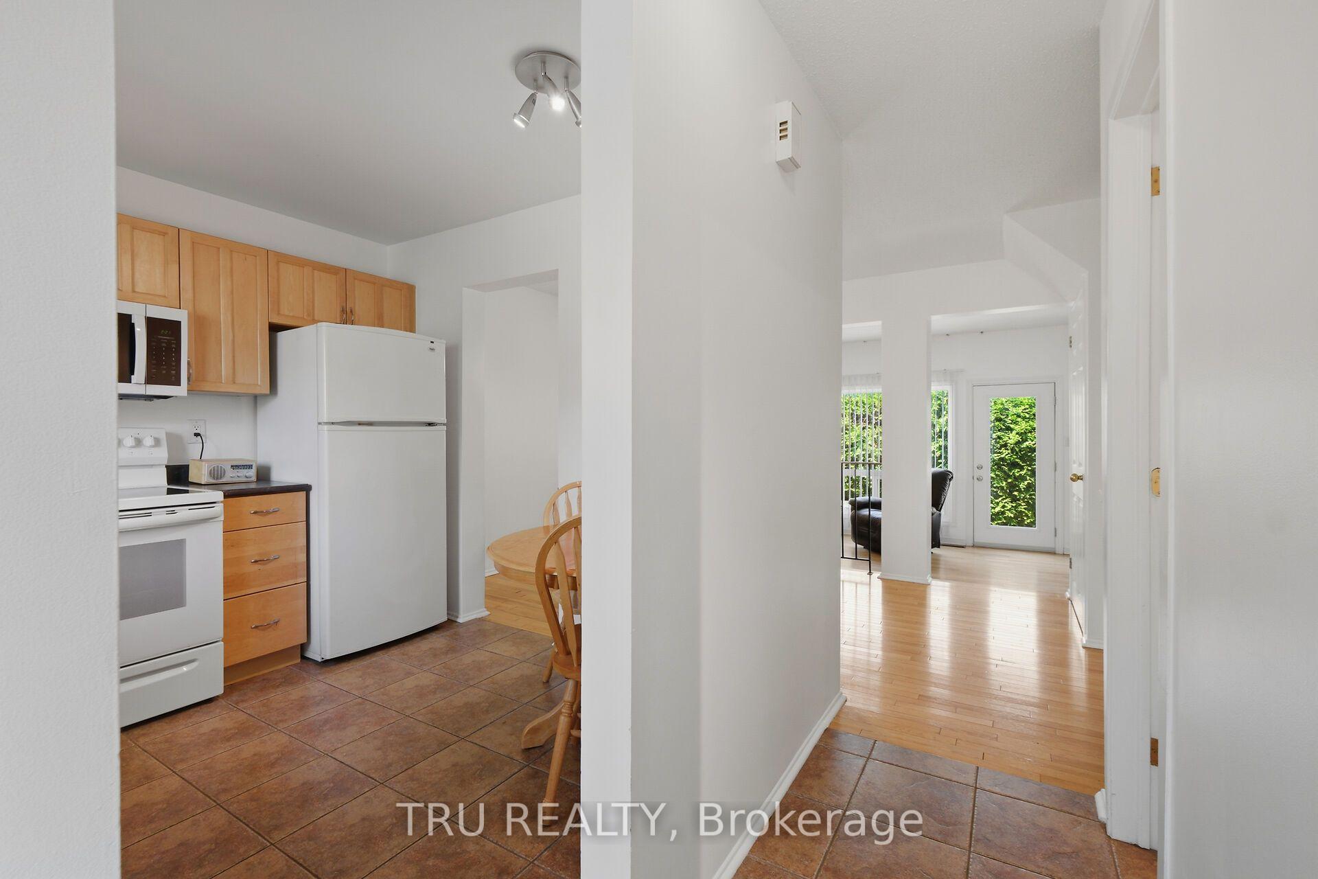 Photo 4 of Unit 59, 1999 Falkirk Crescent, Ottawa, Blackburn Hamlet (South) — HOMEH