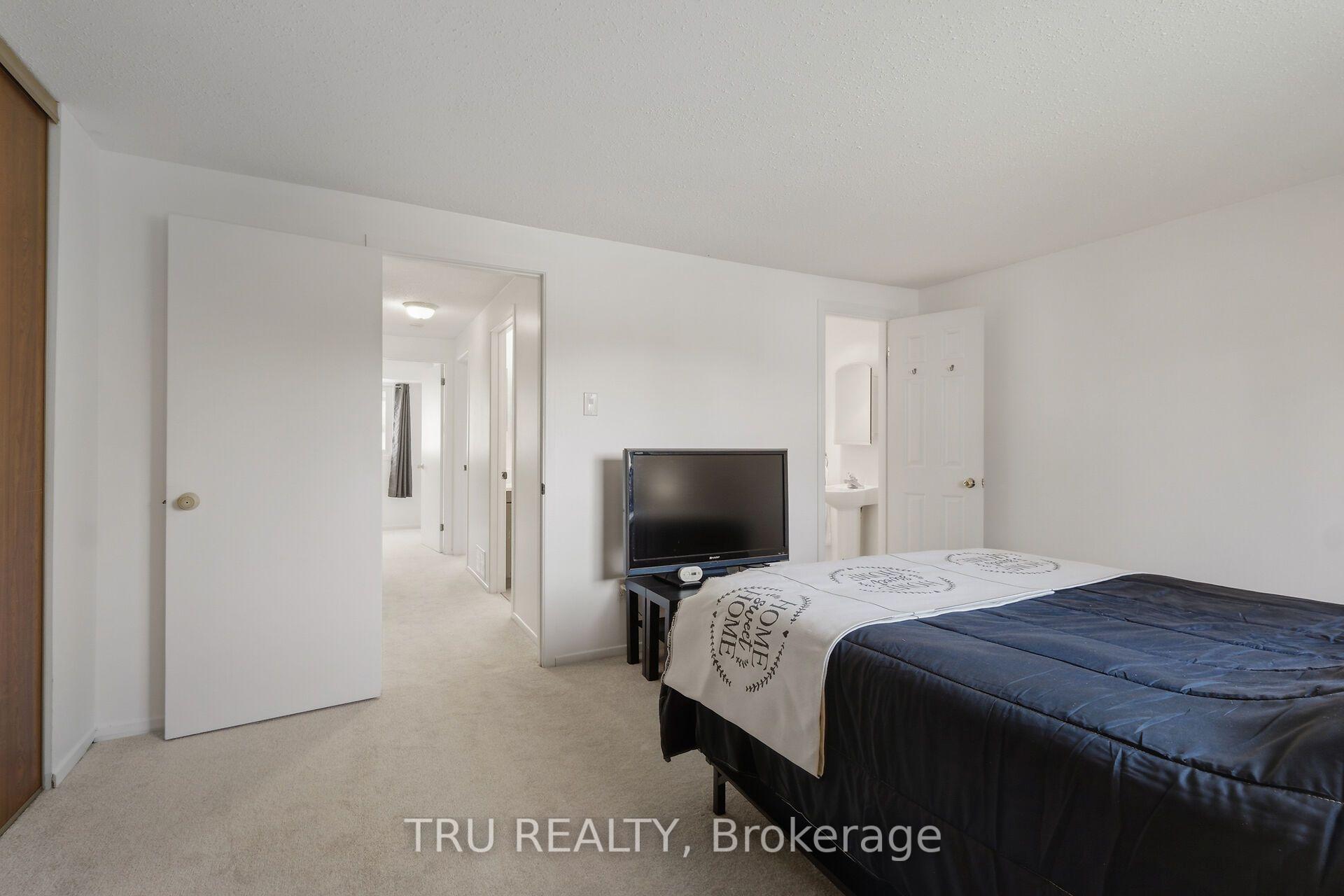 Photo 11 of Unit 59, 1999 Falkirk Crescent, Ottawa, Blackburn Hamlet (South) — HOMEH