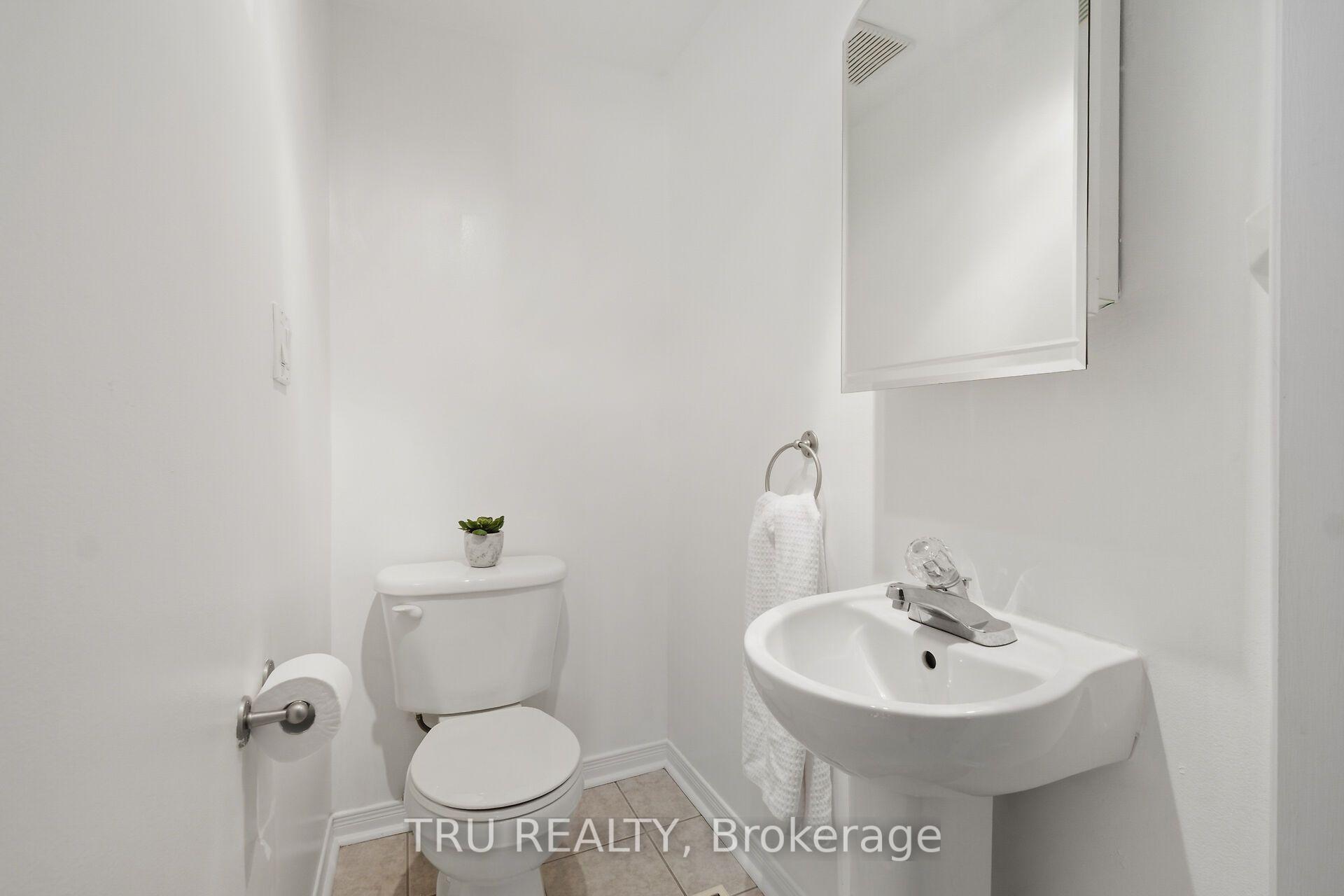 Photo 15 of Unit 59, 1999 Falkirk Crescent, Ottawa, Blackburn Hamlet (South) — HOMEH