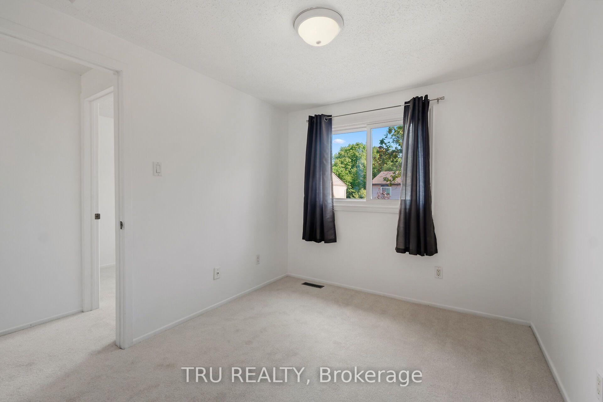 Photo 17 of Unit 59, 1999 Falkirk Crescent, Ottawa, Blackburn Hamlet (South) — HOMEH