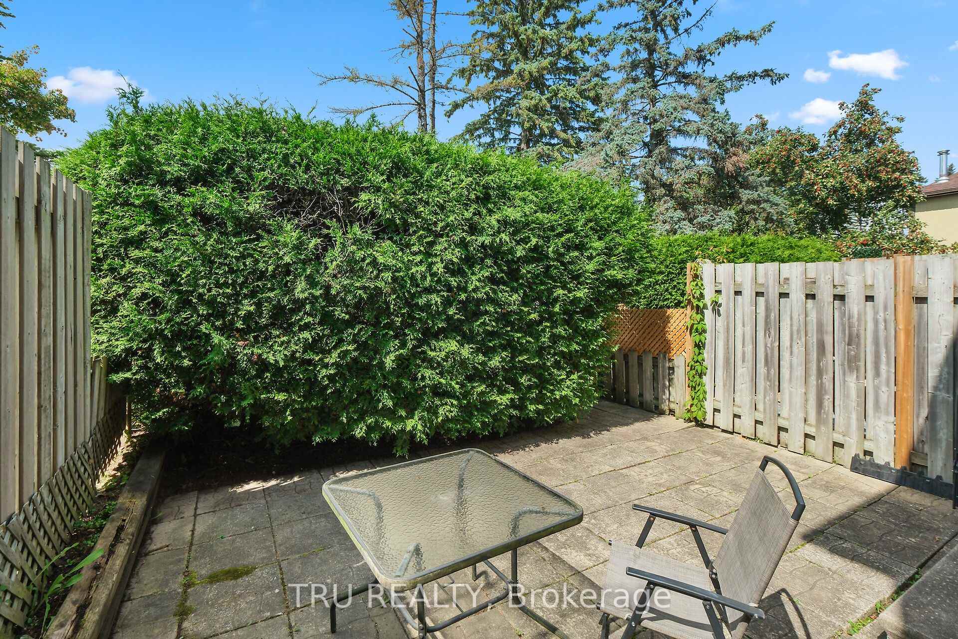 Photo 28 of Unit 59, 1999 Falkirk Crescent, Ottawa, Blackburn Hamlet (South) — HOMEH