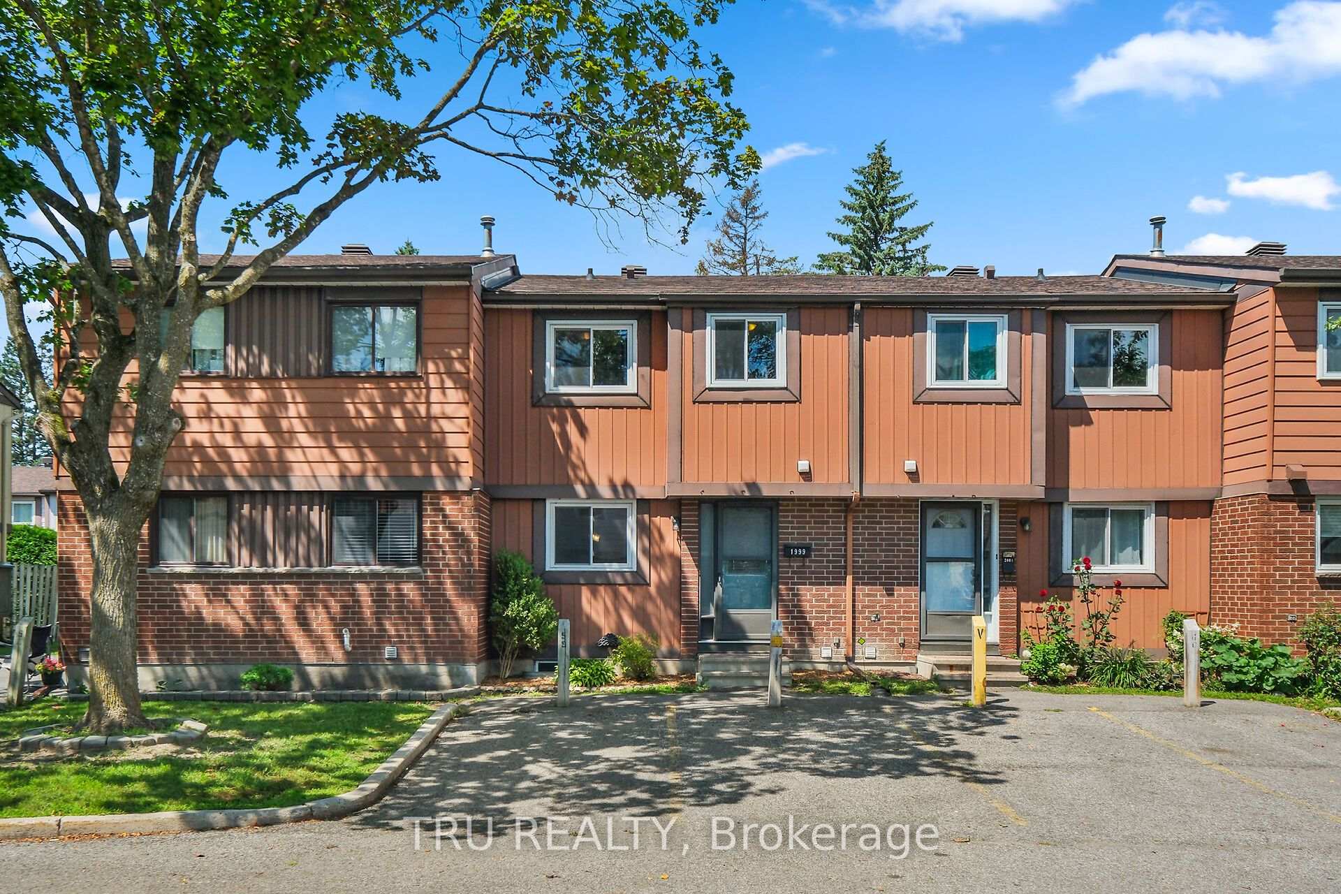 Photo 30 of Unit 59, 1999 Falkirk Crescent, Ottawa, Blackburn Hamlet (South) — HOMEH