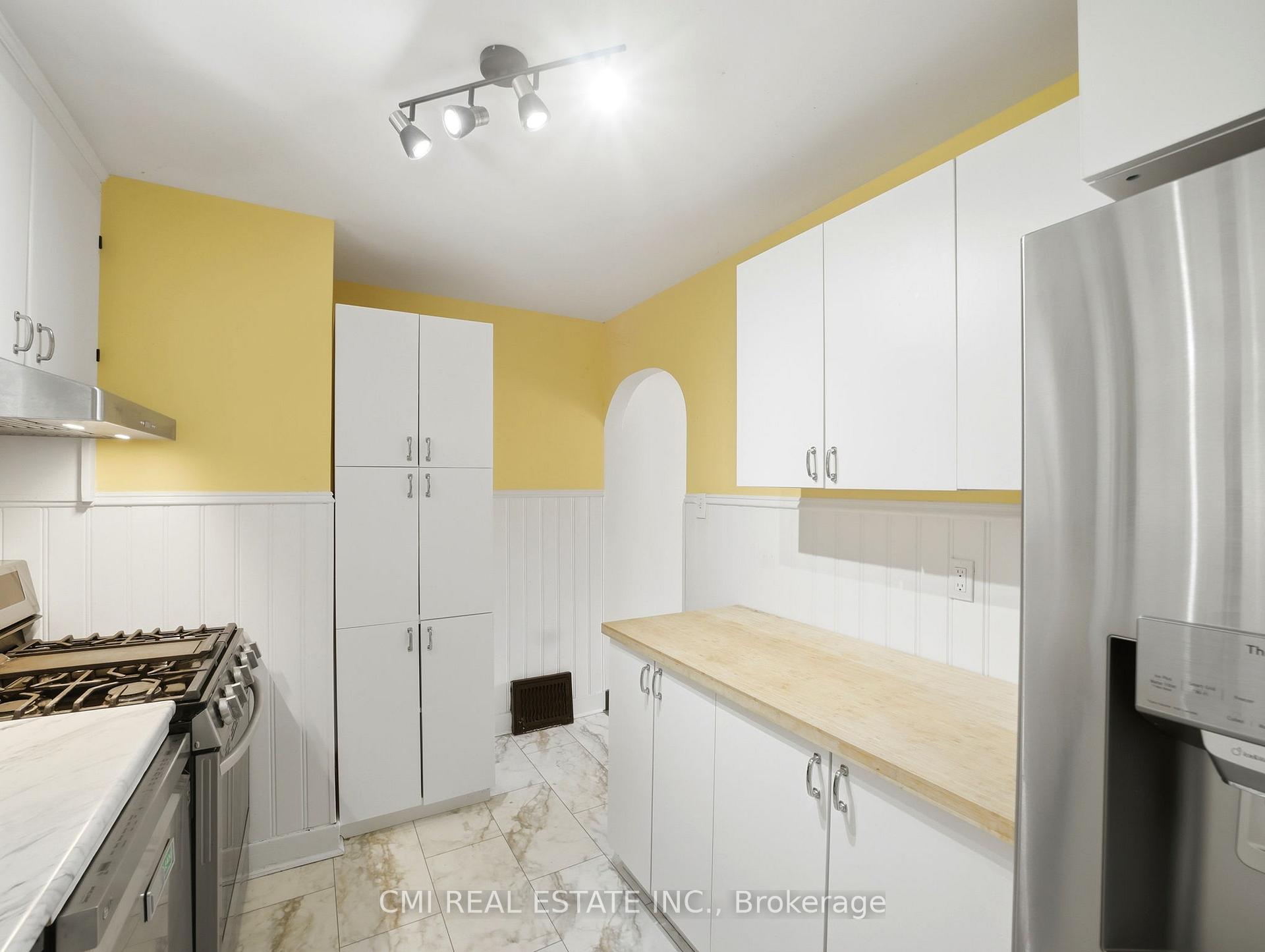 Photo 16 of 6476 Maranda Street, Niagara Falls, Clifton Hill — HOMEH