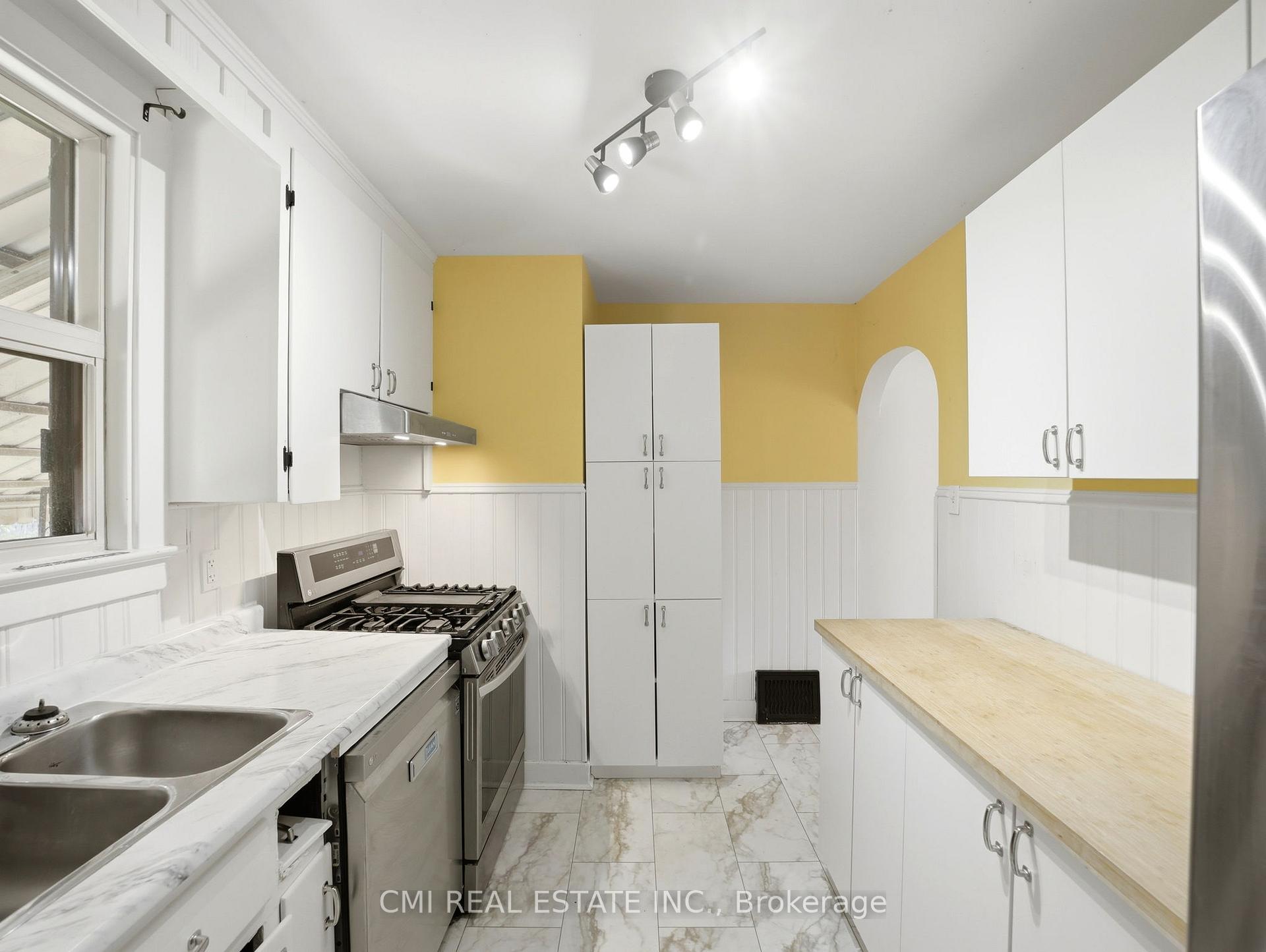 Photo 17 of 6476 Maranda Street, Niagara Falls, Clifton Hill — HOMEH