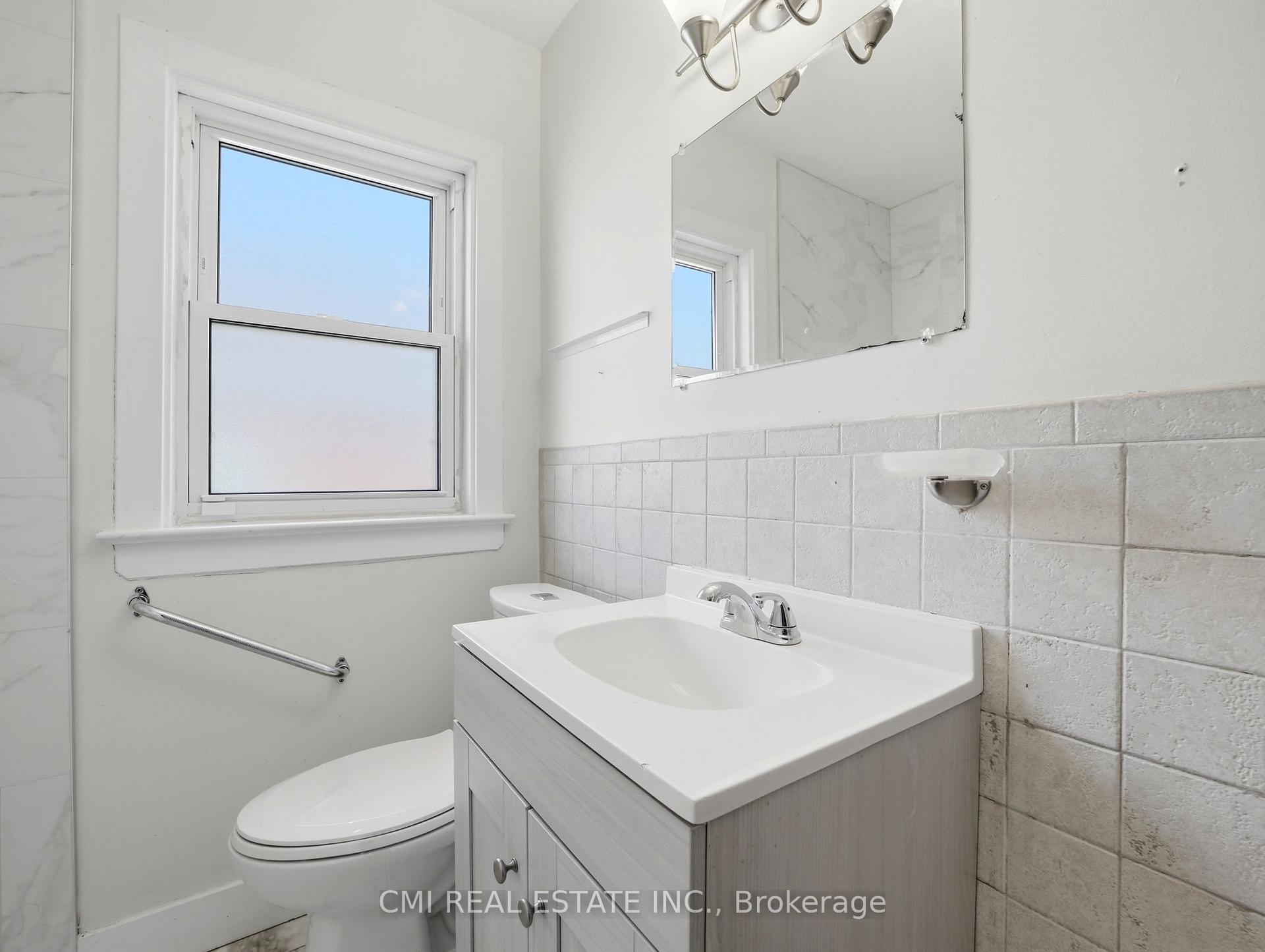 Photo 18 of 6476 Maranda Street, Niagara Falls, Clifton Hill — HOMEH