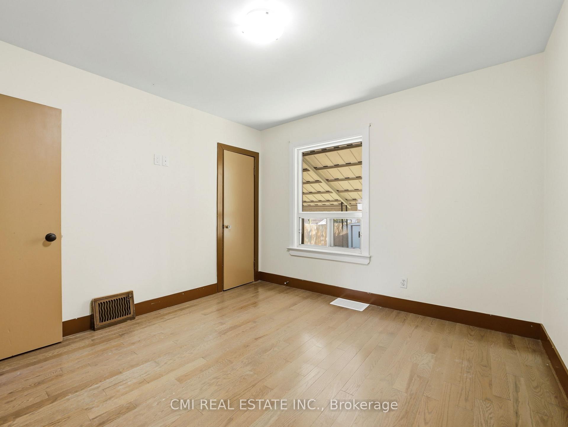 Photo 21 of 6476 Maranda Street, Niagara Falls, Clifton Hill — HOMEH