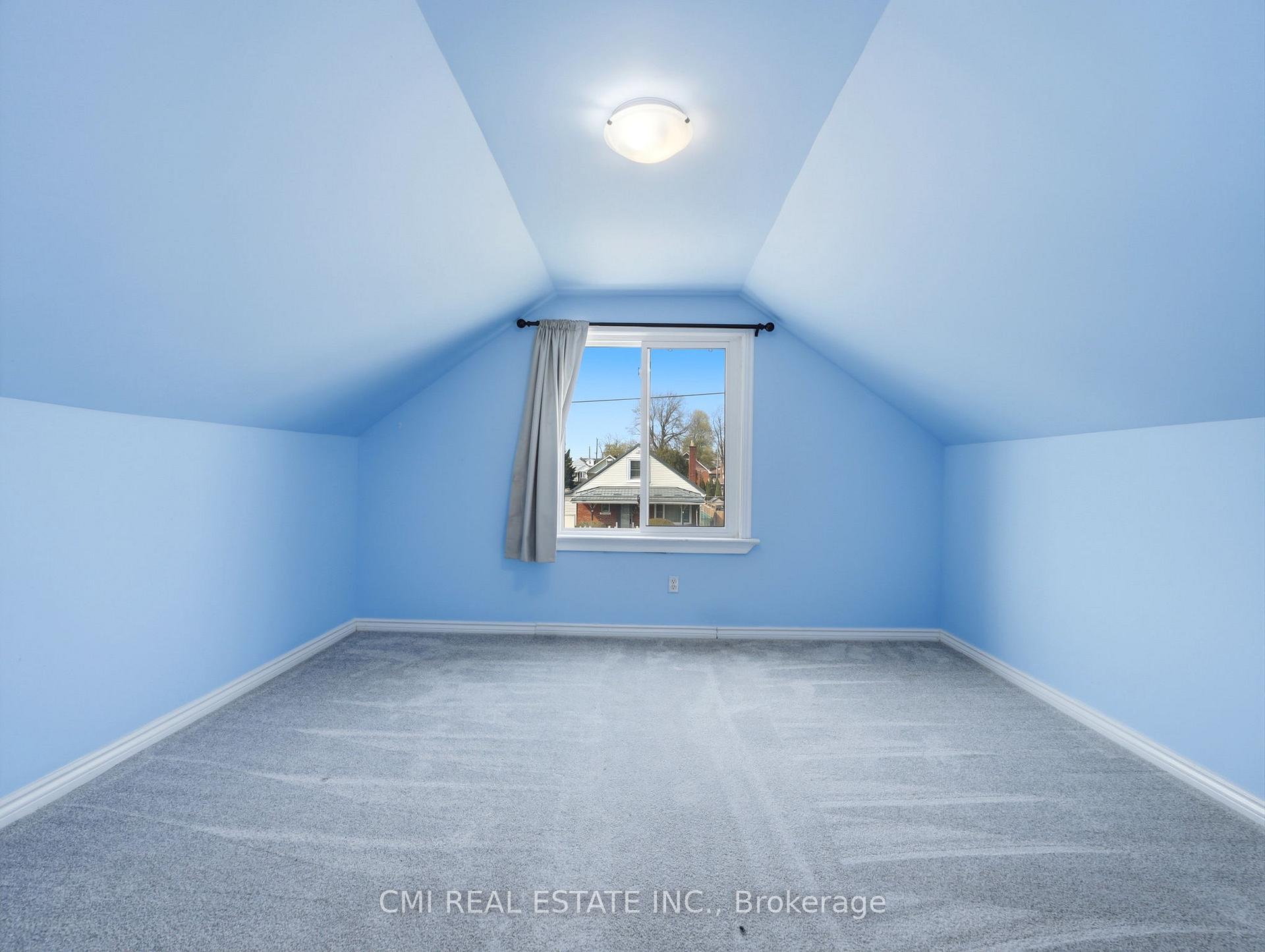 Photo 26 of 6476 Maranda Street, Niagara Falls, Clifton Hill — HOMEH