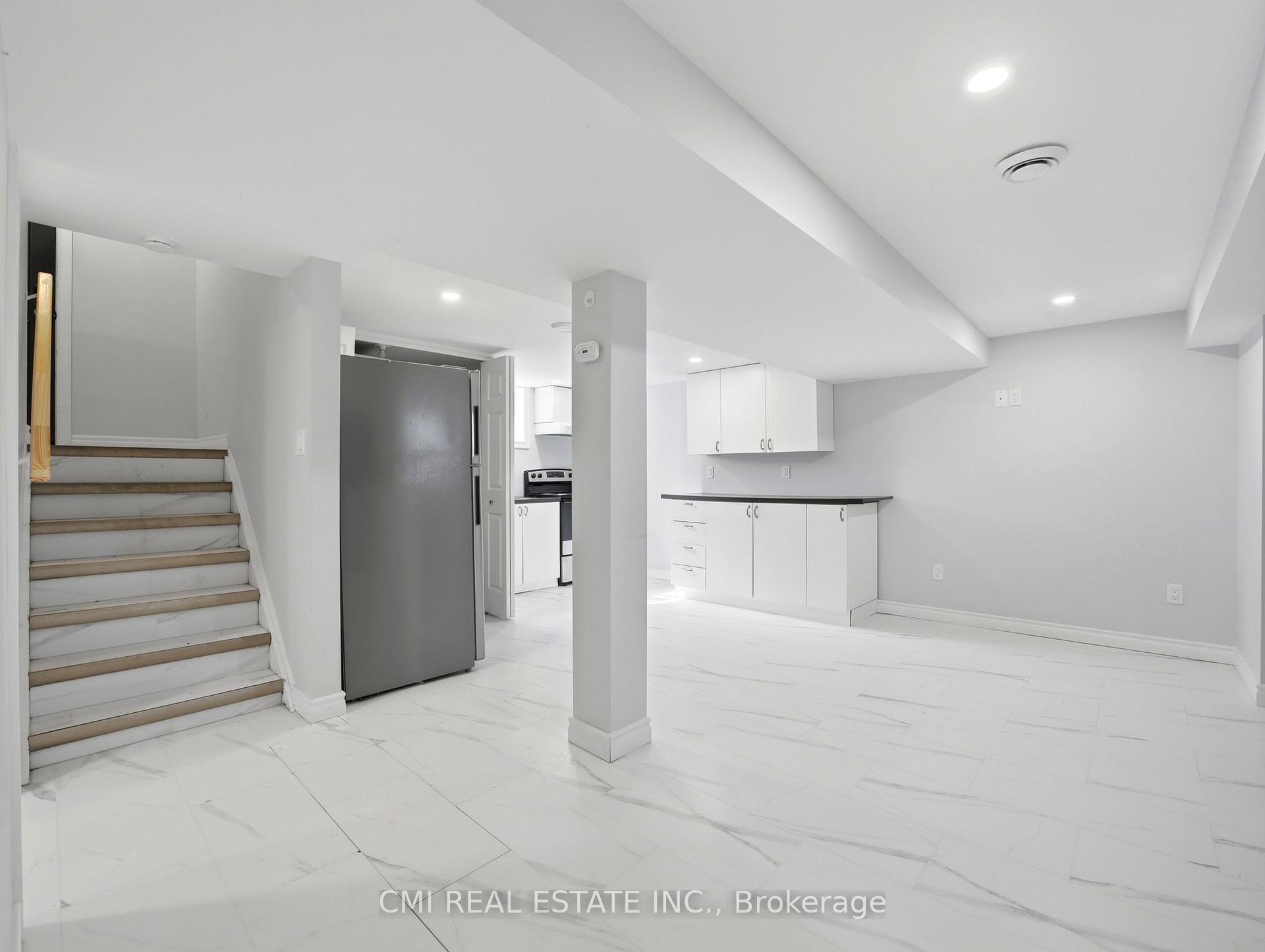 Photo 33 of 6476 Maranda Street, Niagara Falls, Clifton Hill — HOMEH