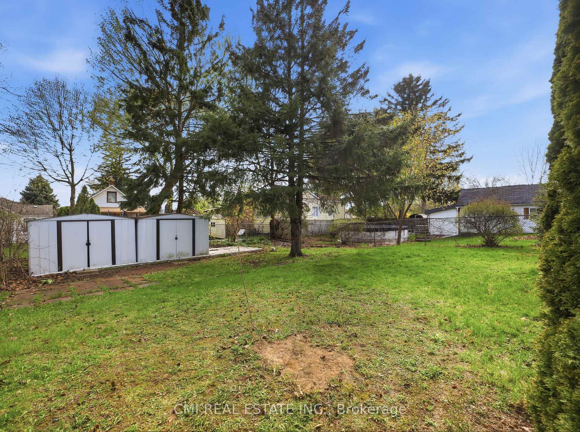 Photo 51 of 6476 Maranda Street, Niagara Falls, Clifton Hill — HOMEH