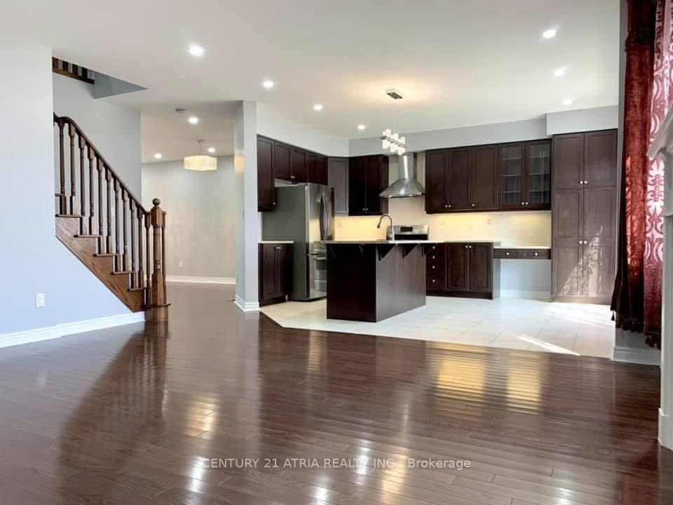 Photo 5 of 19 Gillings Street, Markham, Victoria Square — HOMEH