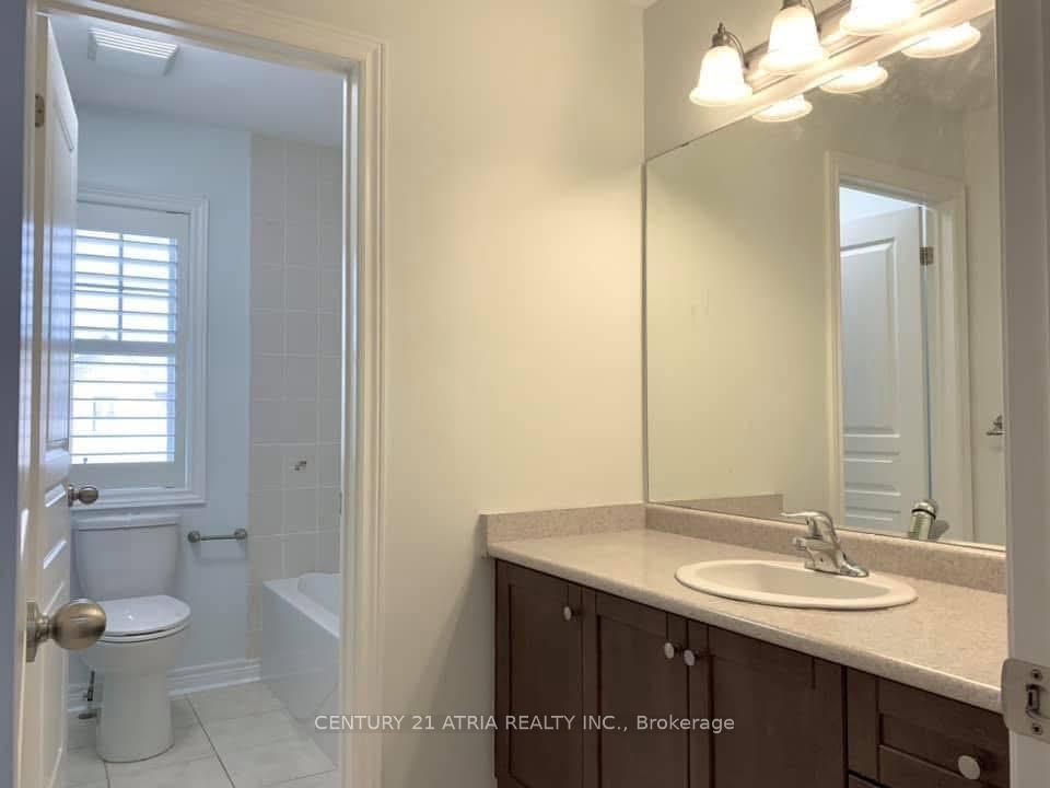 Photo 11 of 19 Gillings Street, Markham, Victoria Square — HOMEH