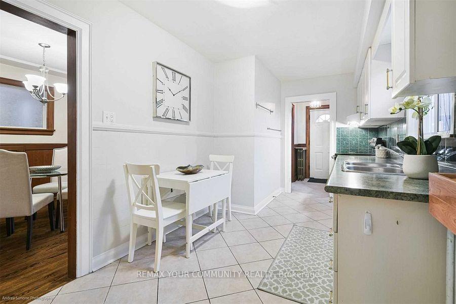 Photo 9 of 26 Elmsdale Road W, Toronto, East York — HOMEH