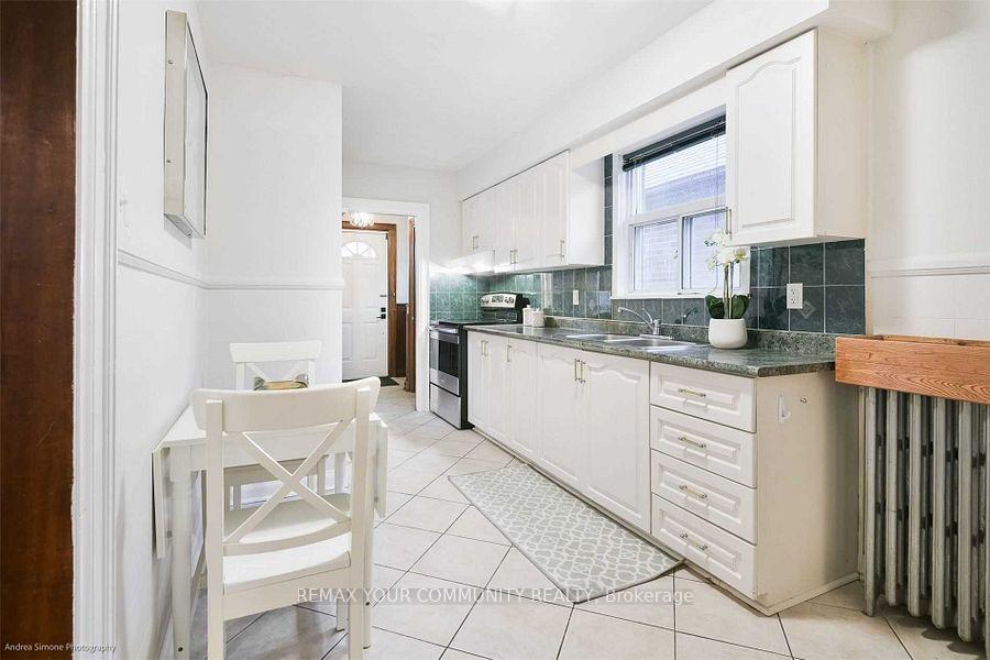 Photo 10 of 26 Elmsdale Road W, Toronto, East York — HOMEH