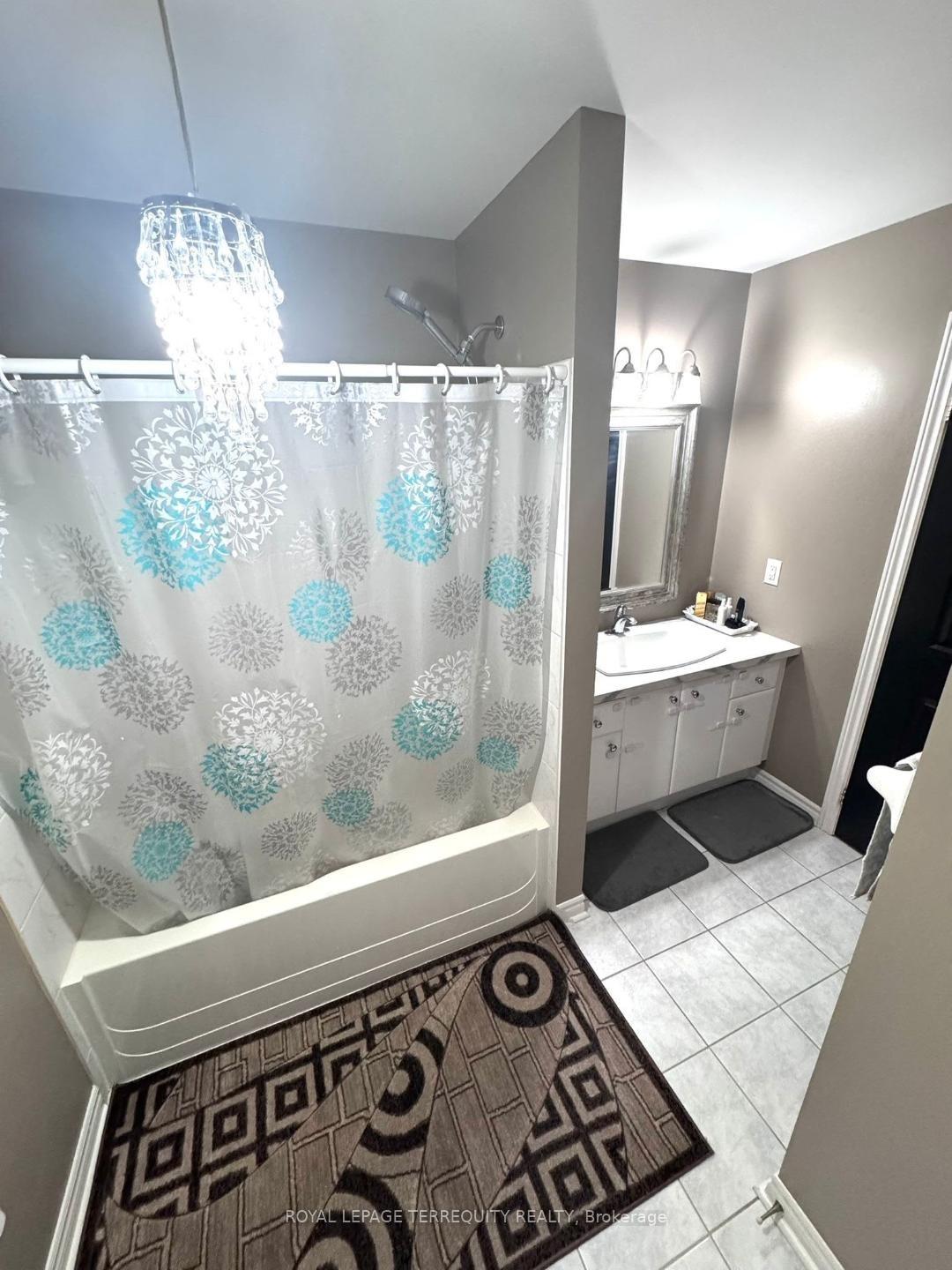 Photo 23 of 25 Jagges Drive, Barrie, Edgehill Drive — HOMEH