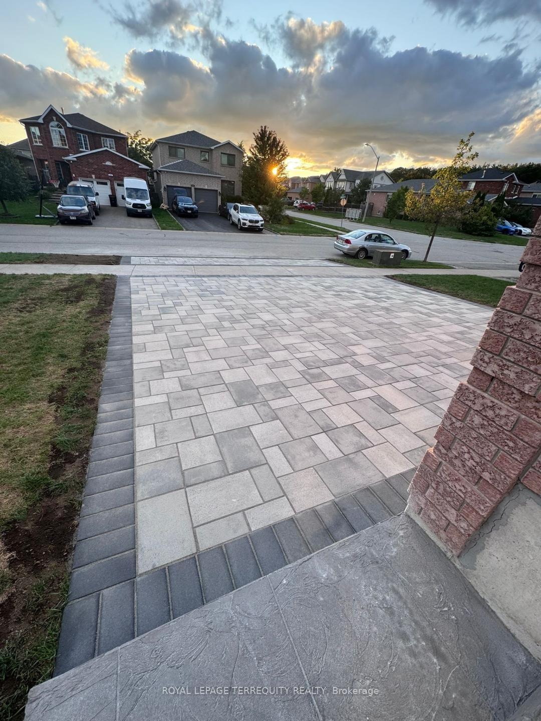 Photo 39 of 25 Jagges Drive, Barrie, Edgehill Drive — HOMEH