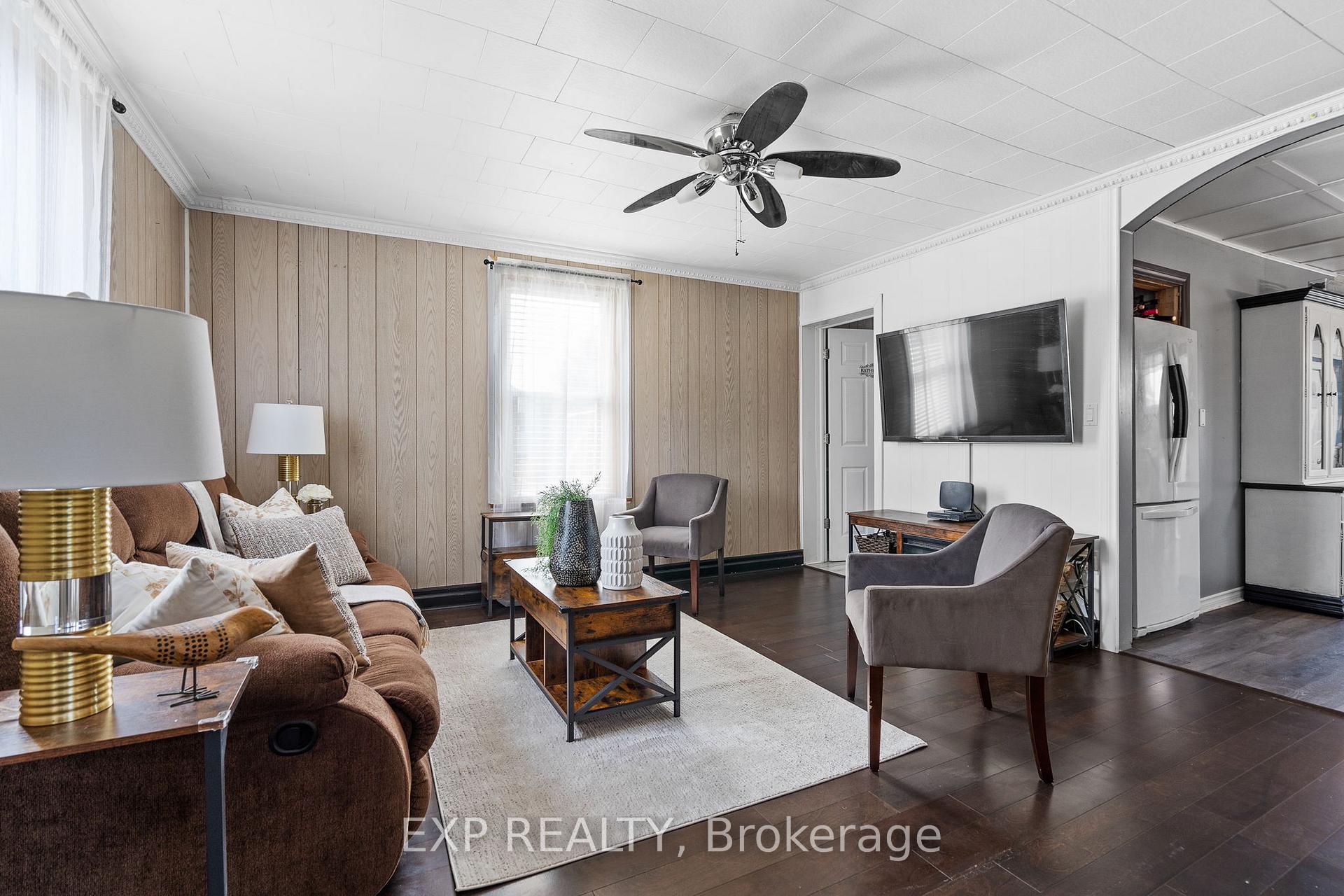 Photo 6 of 4235 Fly Road, Lincoln, Beamsville — HOMEH