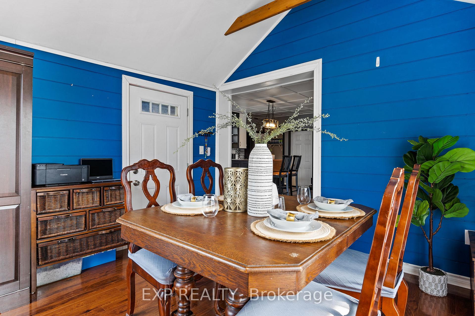 Photo 9 of 4235 Fly Road, Lincoln, Beamsville — HOMEH