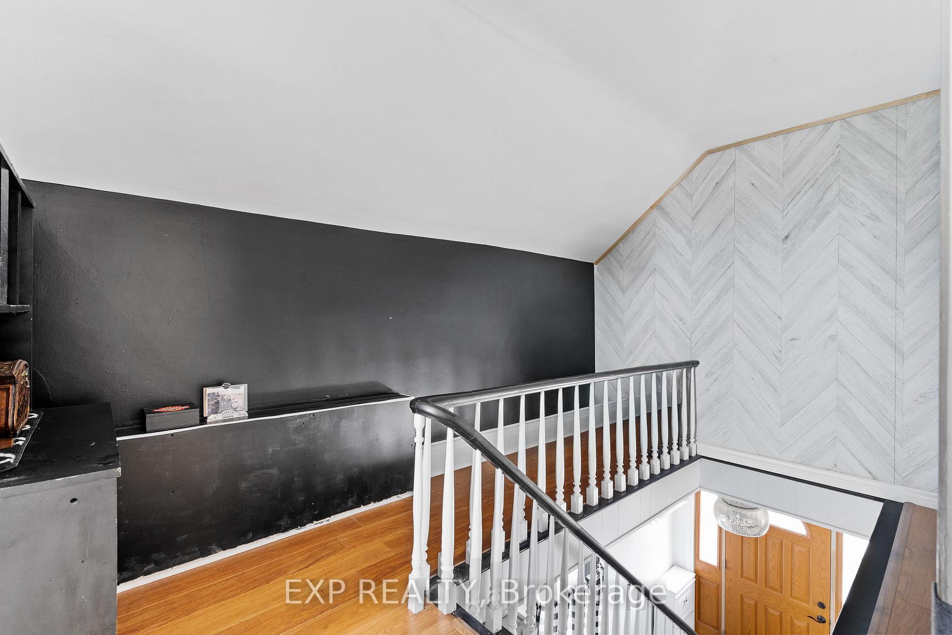Photo 15 of 4235 Fly Road, Lincoln, Beamsville — HOMEH