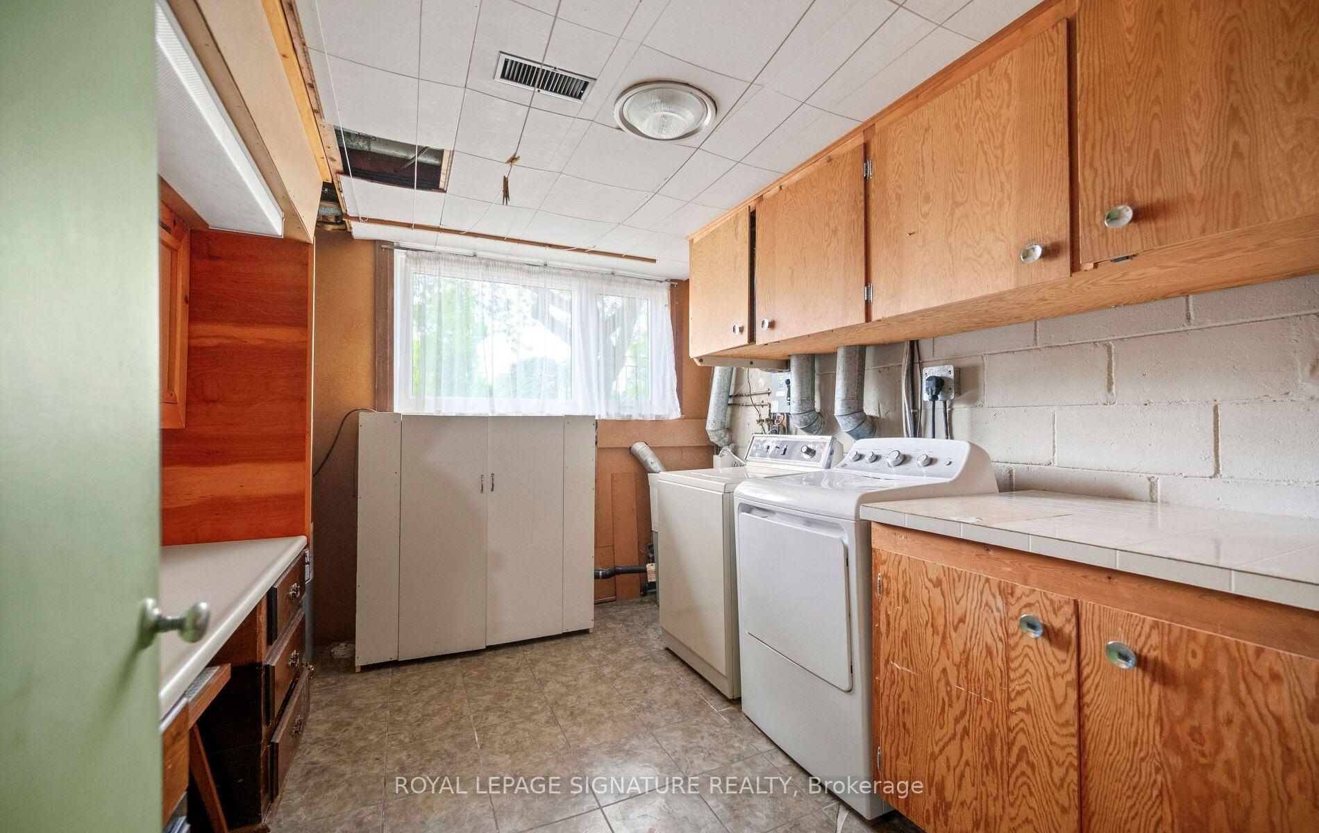 Photo 25 of 17 Templar Drive, Etobicoke, Kingsview Village-The Westway — HOMEH