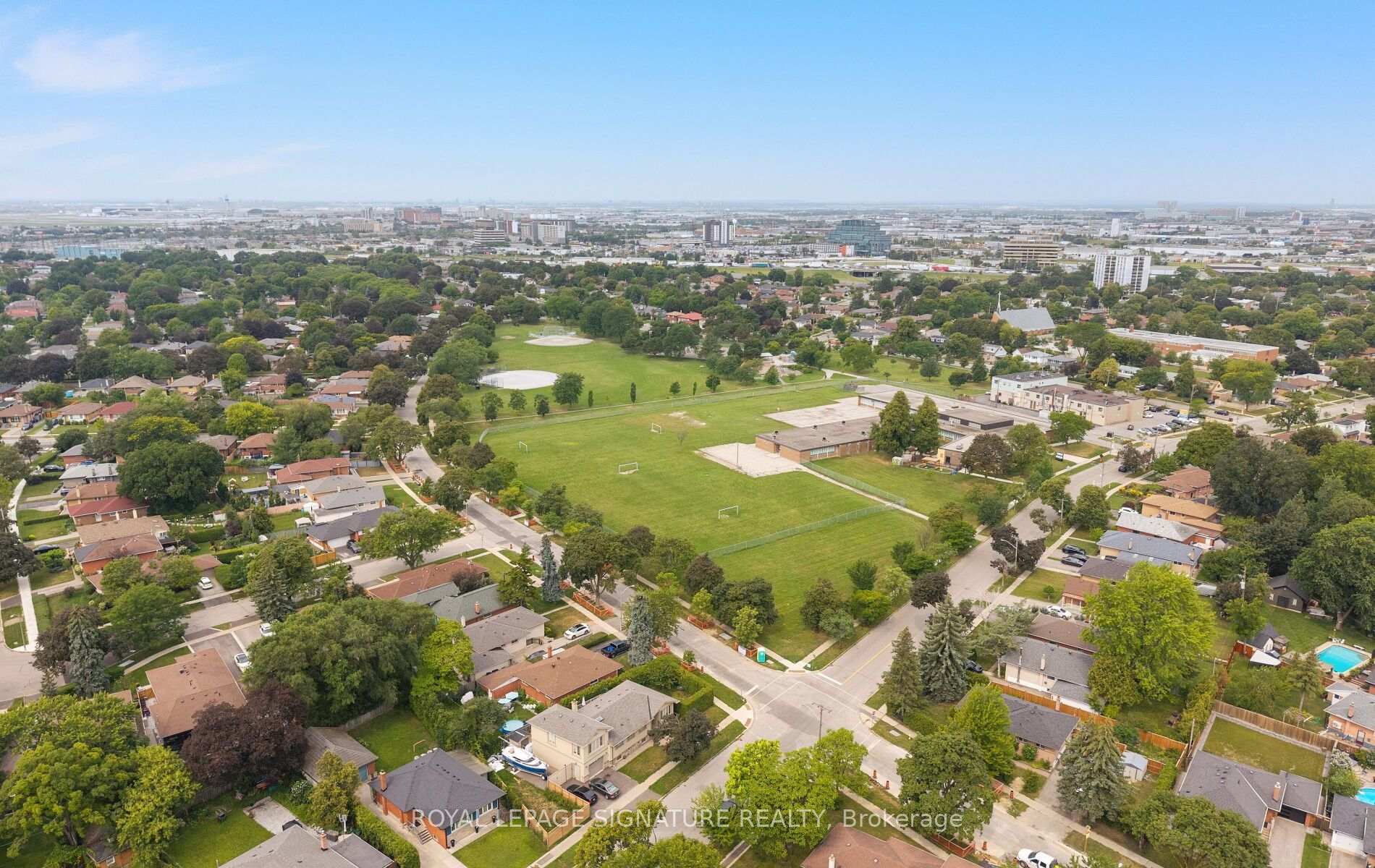 Photo 81 of 17 Templar Drive, Etobicoke, Kingsview Village-The Westway — HOMEH