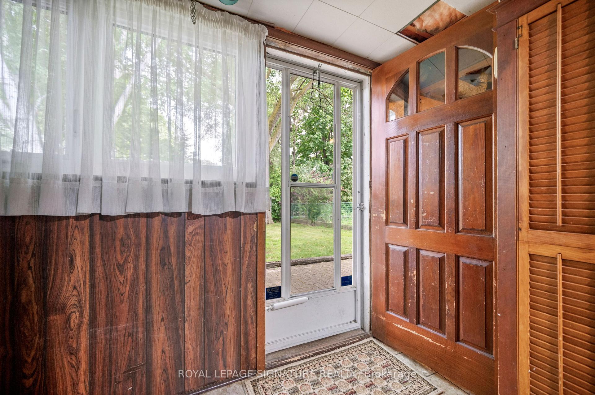 Photo 46 of 17 Templar Drive, Etobicoke, Kingsview Village-The Westway — HOMEH