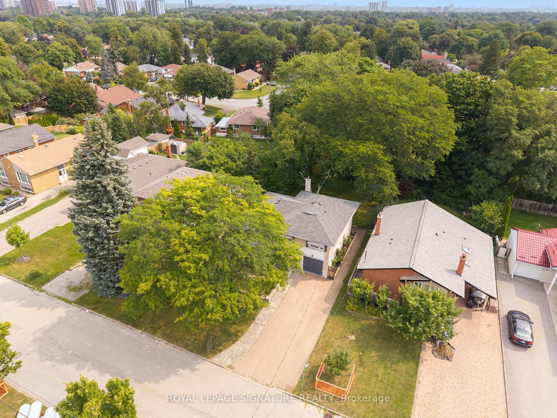 Photo 64 of 17 Templar Drive, Etobicoke, Kingsview Village-The Westway — HOMEH