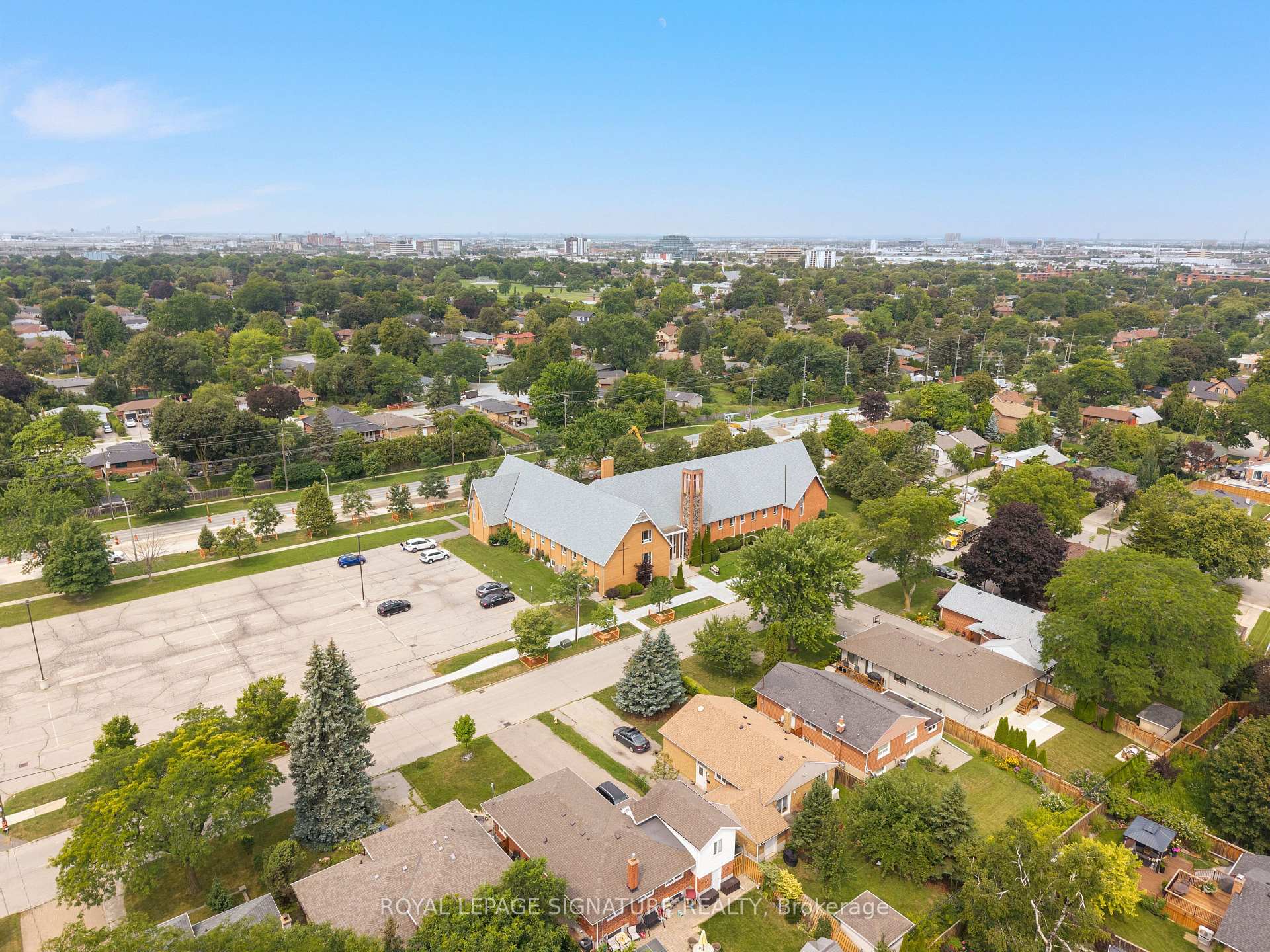 Photo 68 of 17 Templar Drive, Etobicoke, Kingsview Village-The Westway — HOMEH
