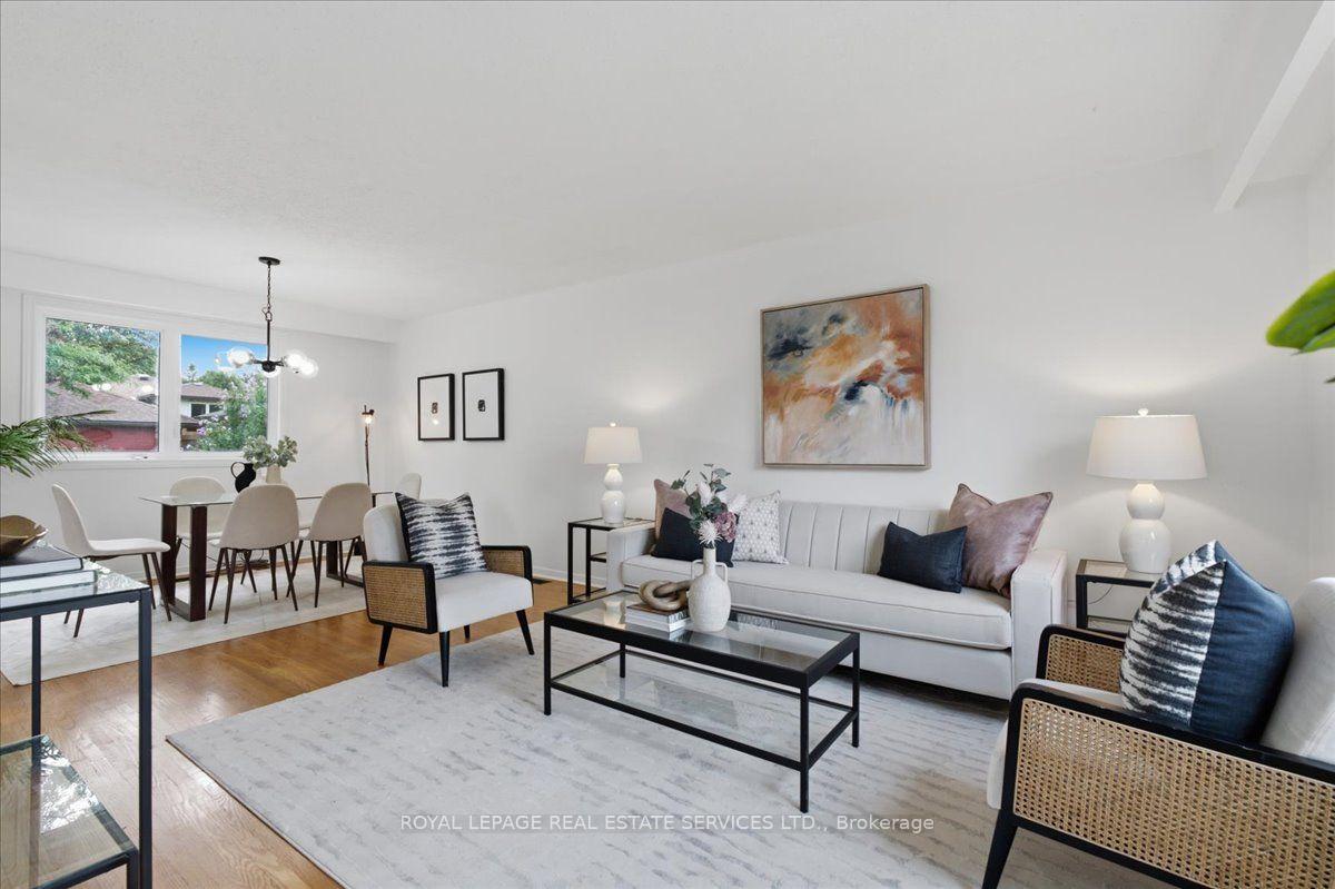 Photo 3 of 17 Rosegrove Place, Scarborough, Agincourt South-Malvern West — HOMEH