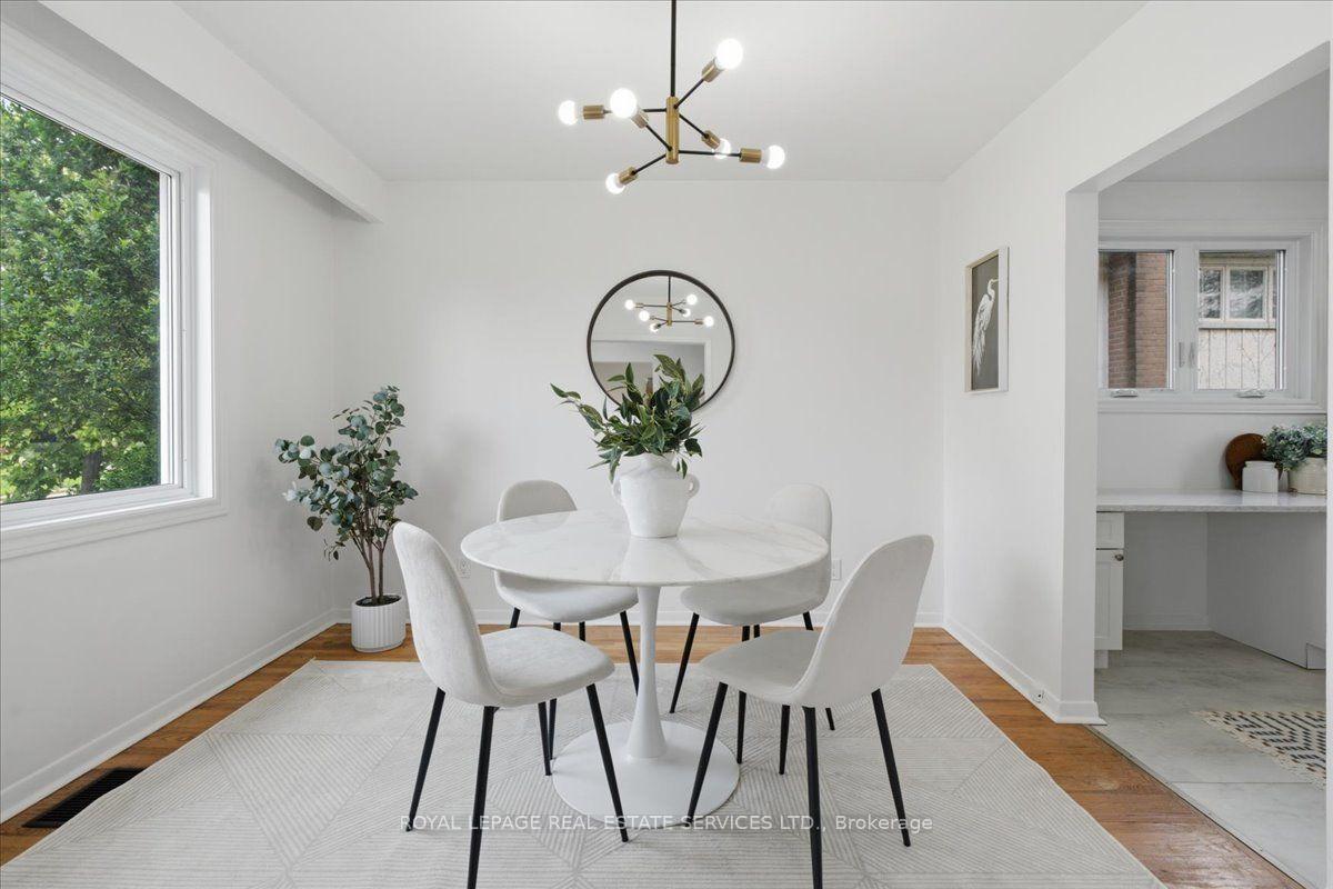 Photo 11 of 17 Rosegrove Place, Scarborough, Agincourt South-Malvern West — HOMEH