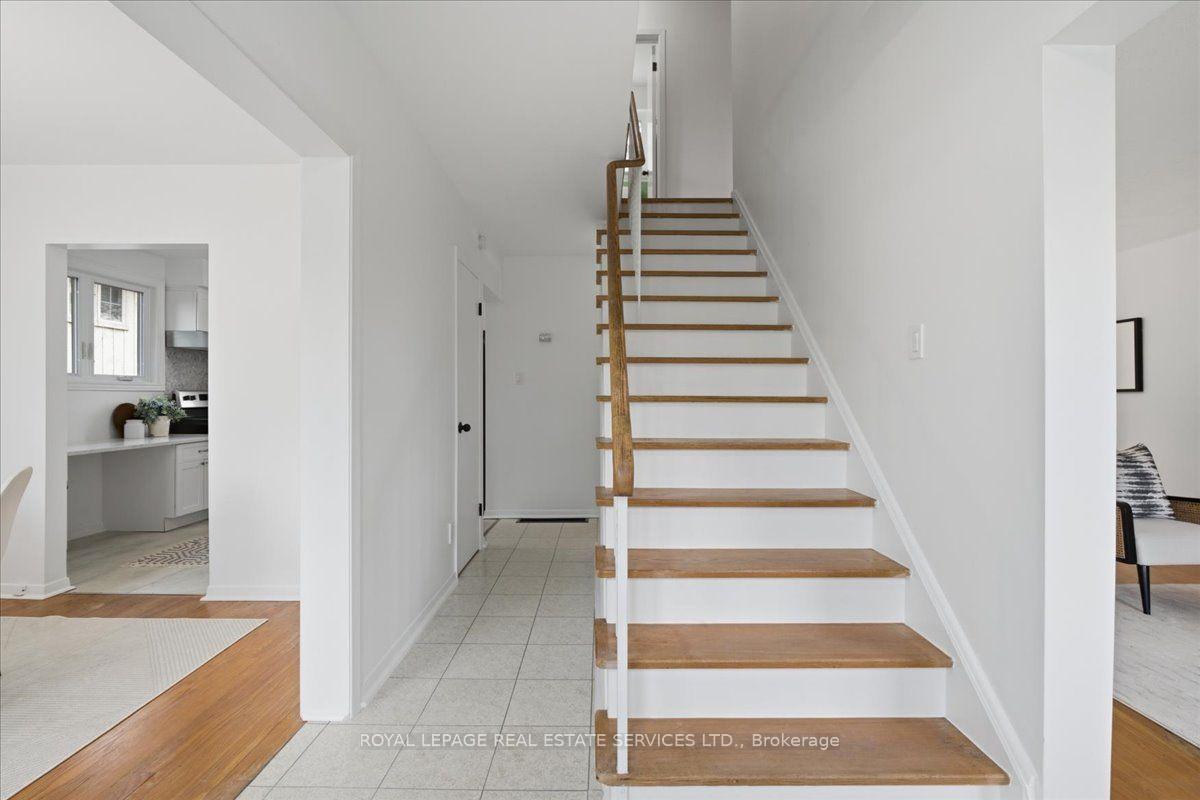 Photo 14 of 17 Rosegrove Place, Scarborough, Agincourt South-Malvern West — HOMEH