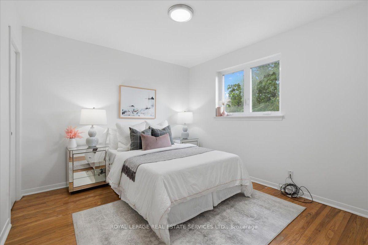 Photo 16 of 17 Rosegrove Place, Scarborough, Agincourt South-Malvern West — HOMEH