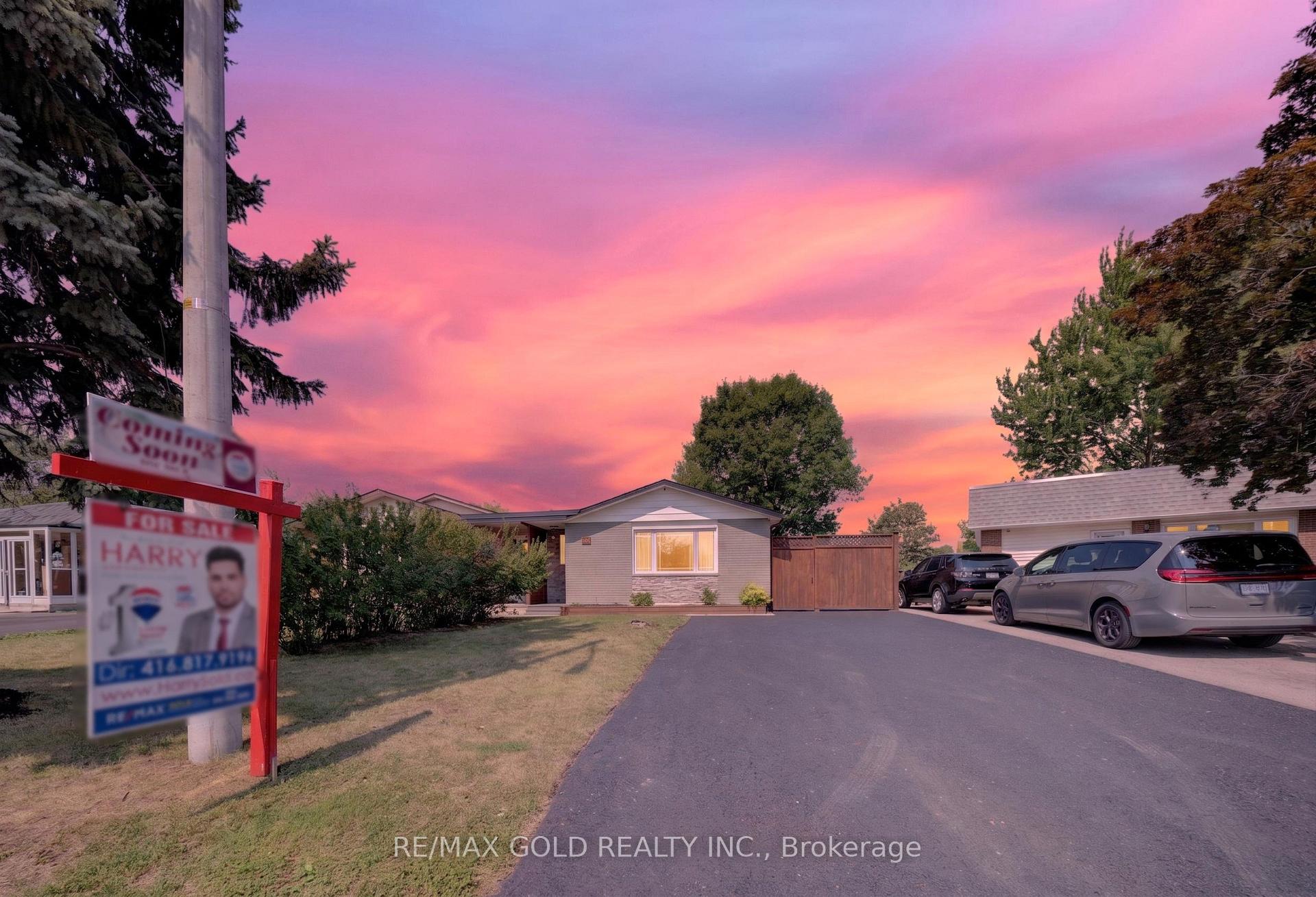 Photo 1 of 22 Deeside Crescent, Brampton, Southgate — HOMEH