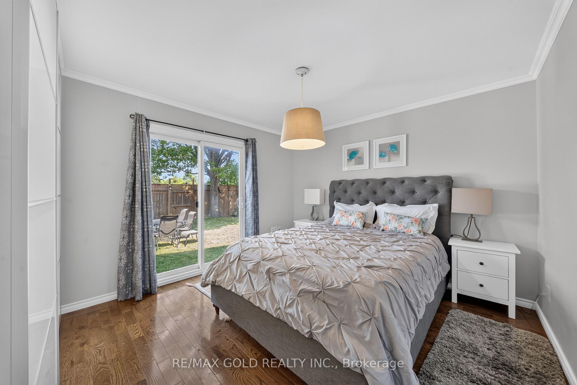 Photo 20 of 22 Deeside Crescent, Brampton, Southgate — HOMEH