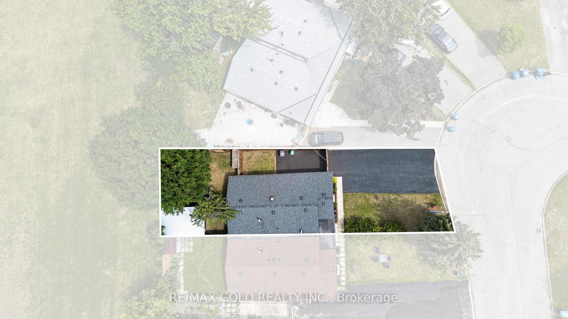 Photo 43 of 22 Deeside Crescent, Brampton, Southgate — HOMEH