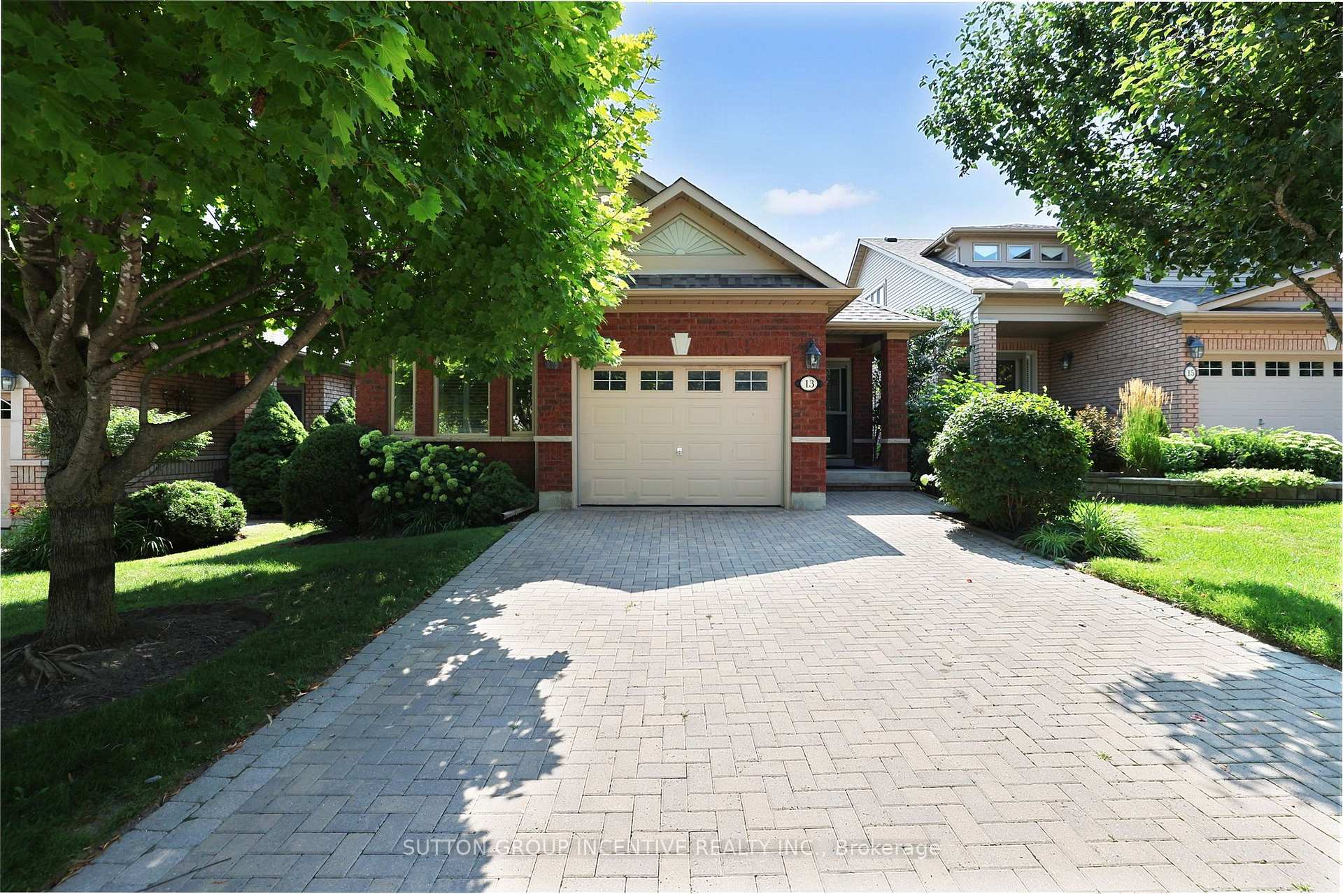 Photo 1 of 13 Renaissance Point, New Tecumseth, Rural New Tecumseth — HOMEH