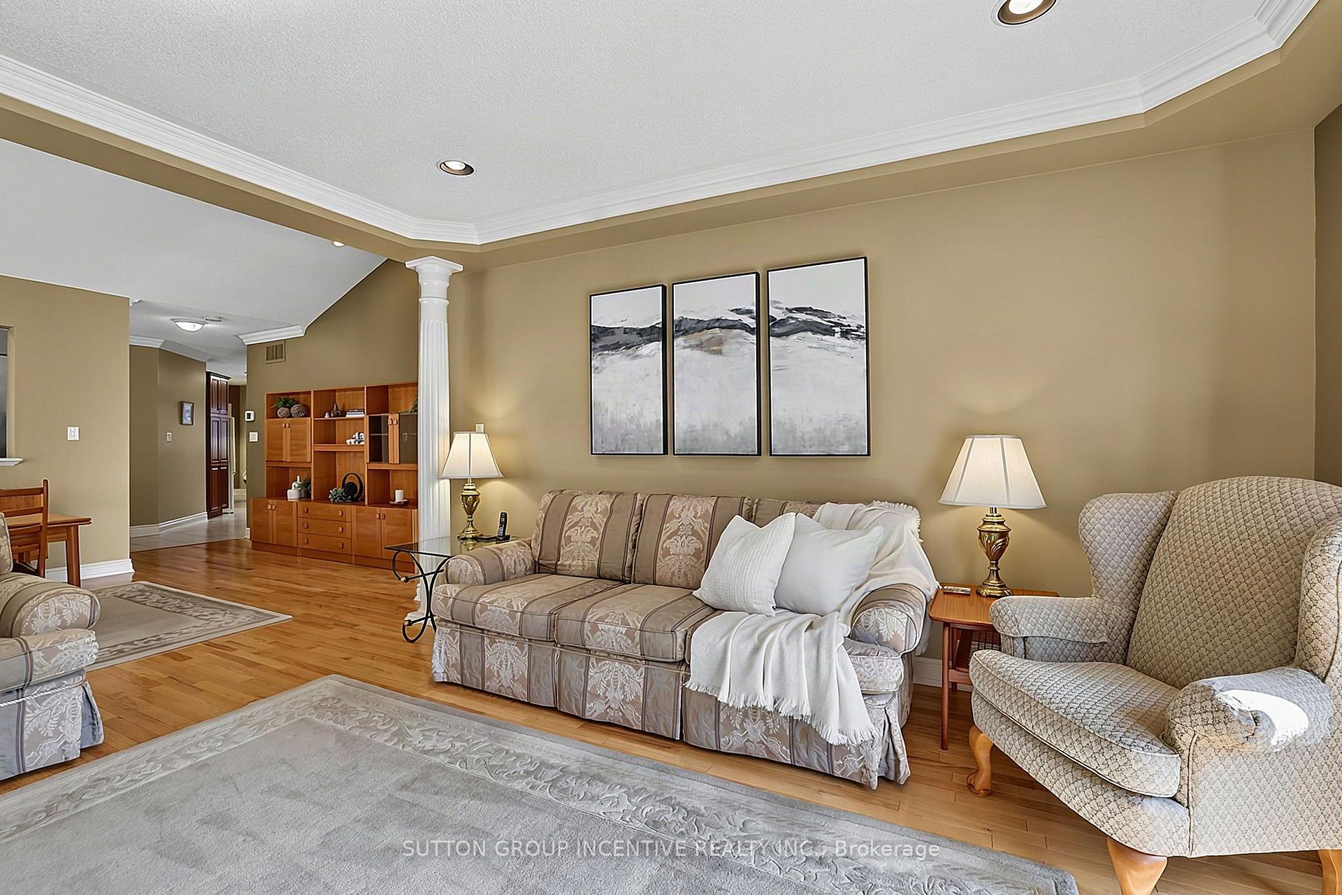 Photo 17 of 13 Renaissance Point, New Tecumseth, Rural New Tecumseth — HOMEH