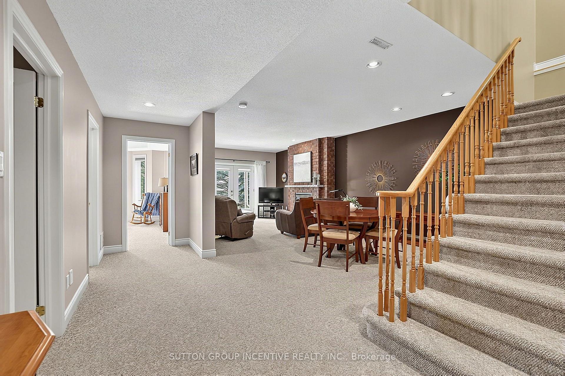 Photo 27 of 13 Renaissance Point, New Tecumseth, Rural New Tecumseth — HOMEH