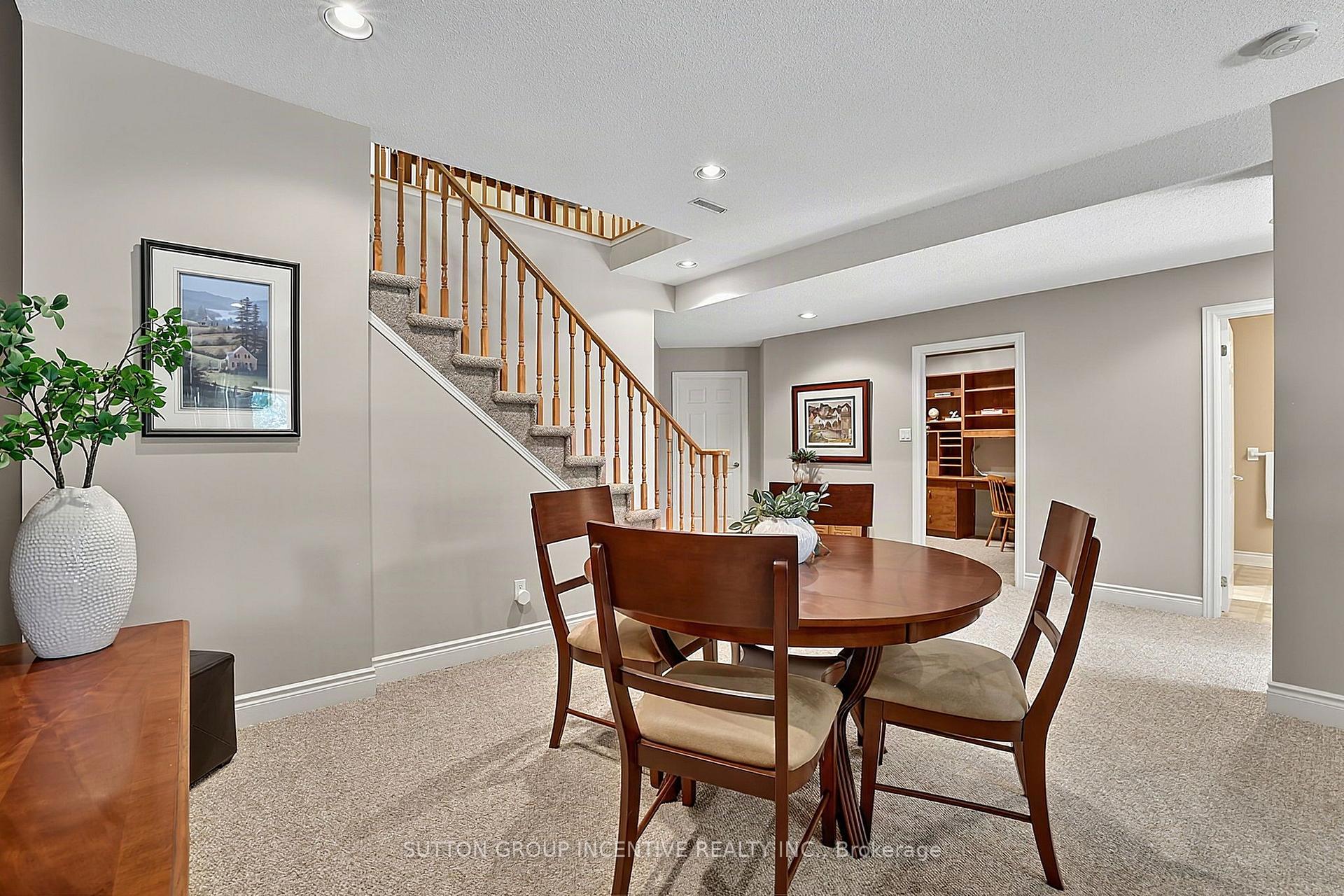 Photo 29 of 13 Renaissance Point, New Tecumseth, Rural New Tecumseth — HOMEH