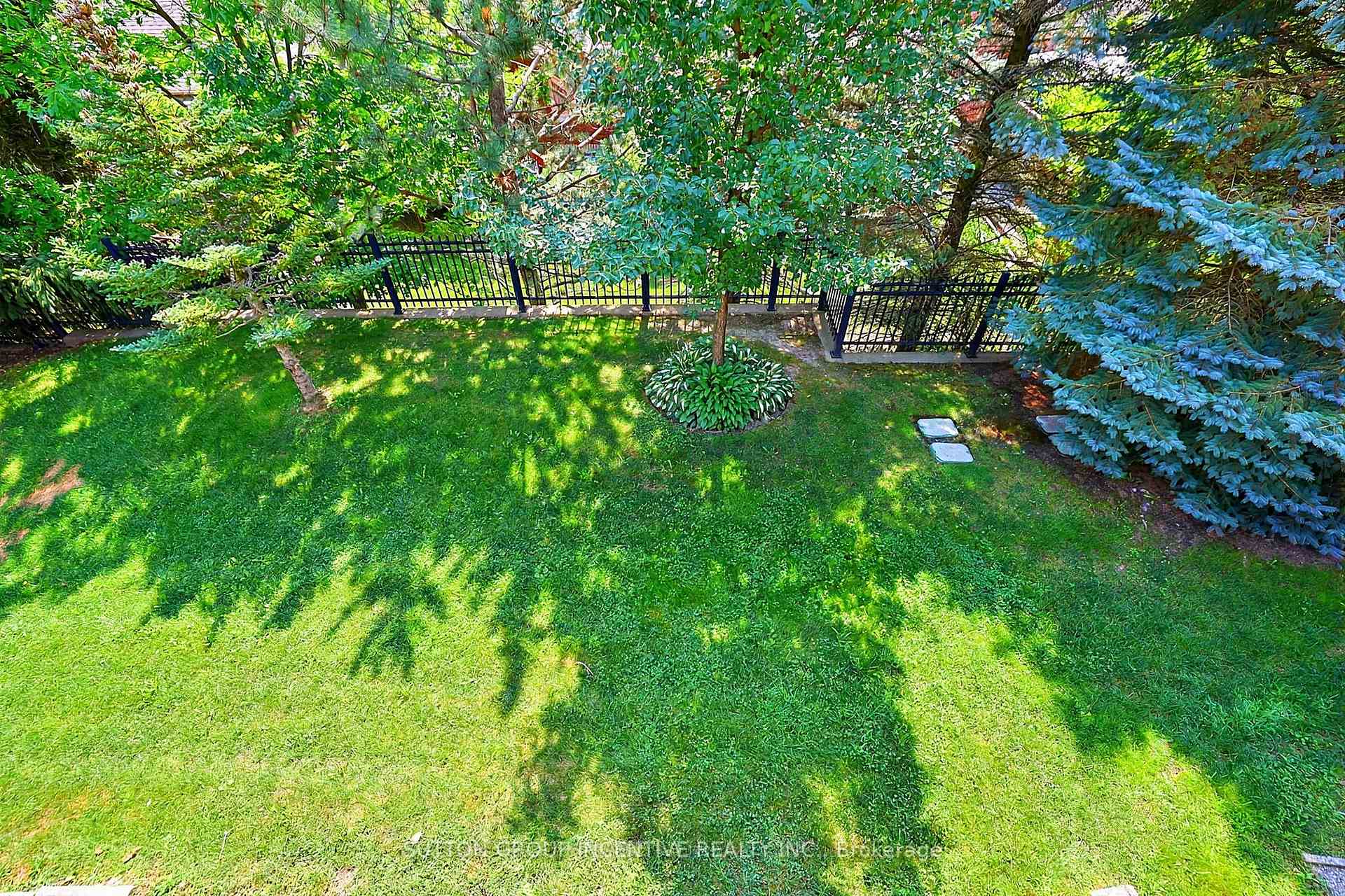 Photo 42 of 13 Renaissance Point, New Tecumseth, Rural New Tecumseth — HOMEH