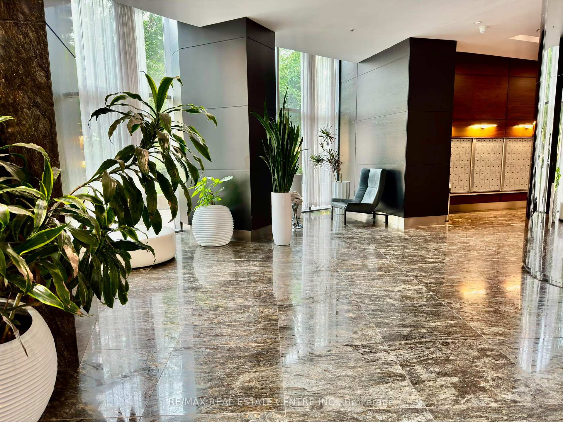 Photo 5 of Unit 802, 50 Absolute Avenue, Mississauga, City Centre — HOMEH