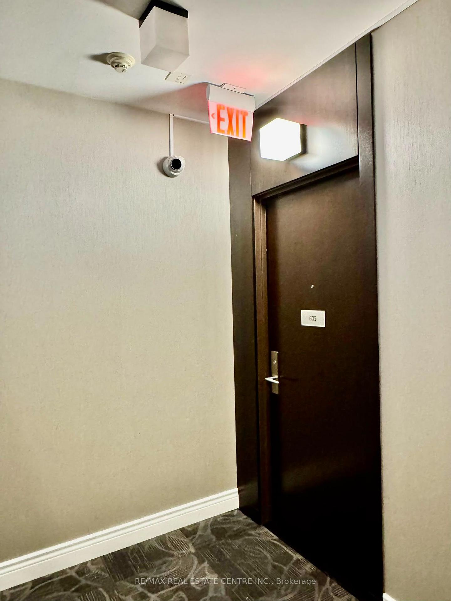 Photo 8 of Unit 802, 50 Absolute Avenue, Mississauga, City Centre — HOMEH