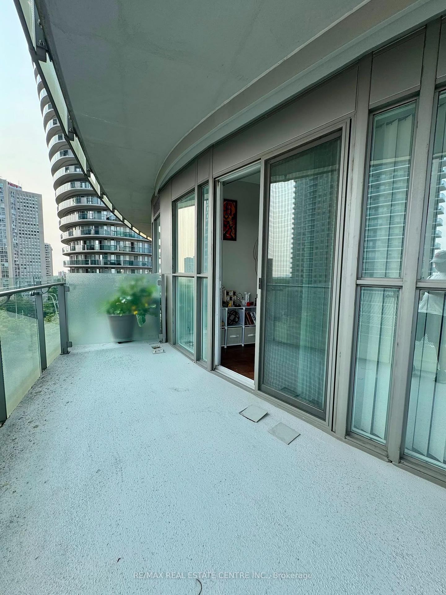 Photo 16 of Unit 802, 50 Absolute Avenue, Mississauga, City Centre — HOMEH