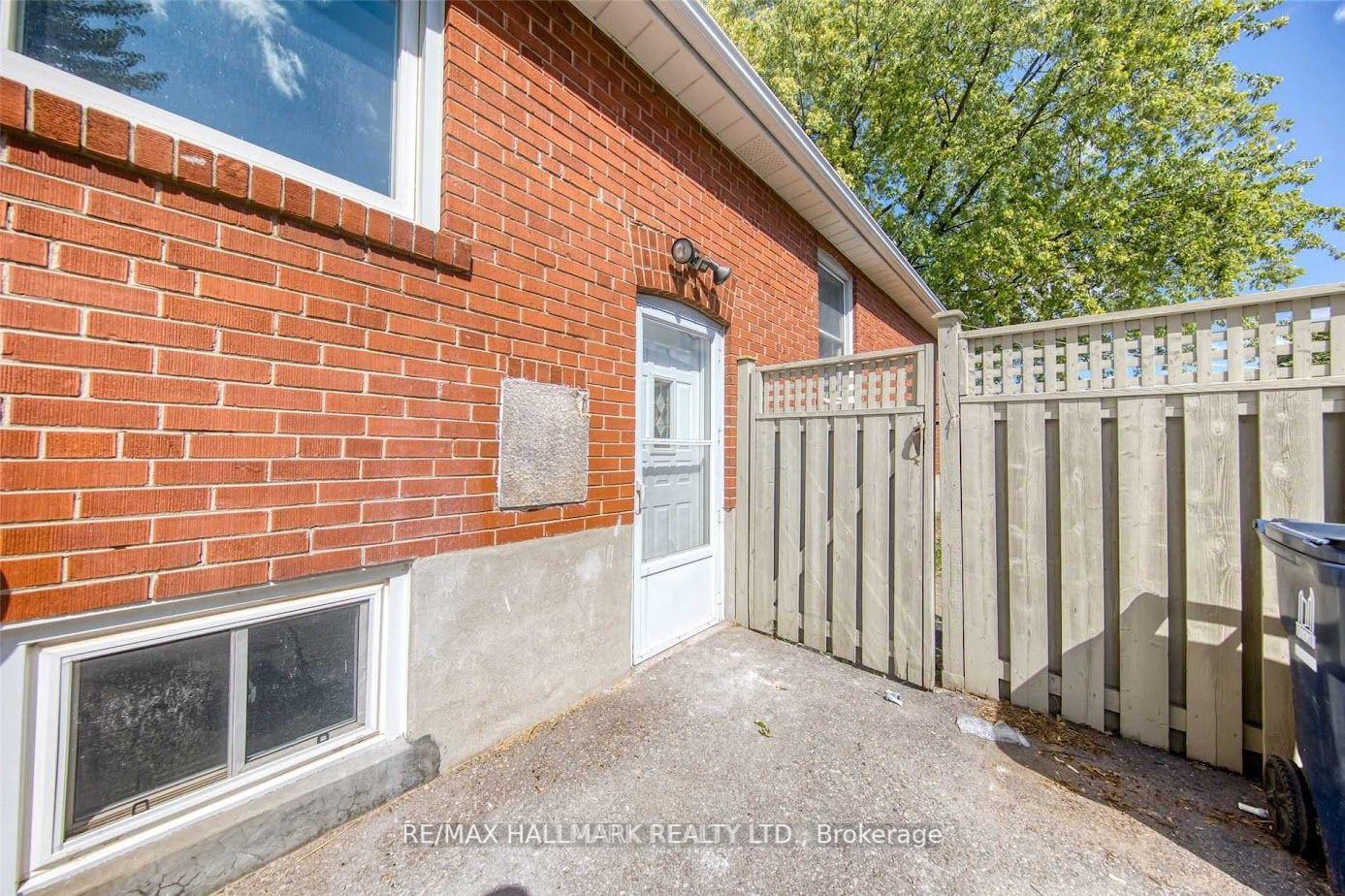 Photo 2 of Unit BSMT, 69 Barrymore Road, Scarborough, Bendale — HOMEH