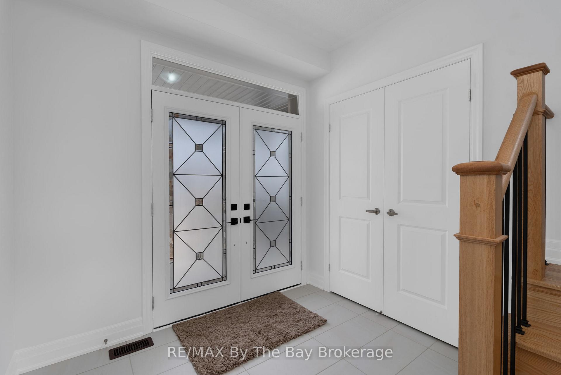 Photo 2 of 48 Del Ray Crescent, Wasaga Beach — HOMEH
